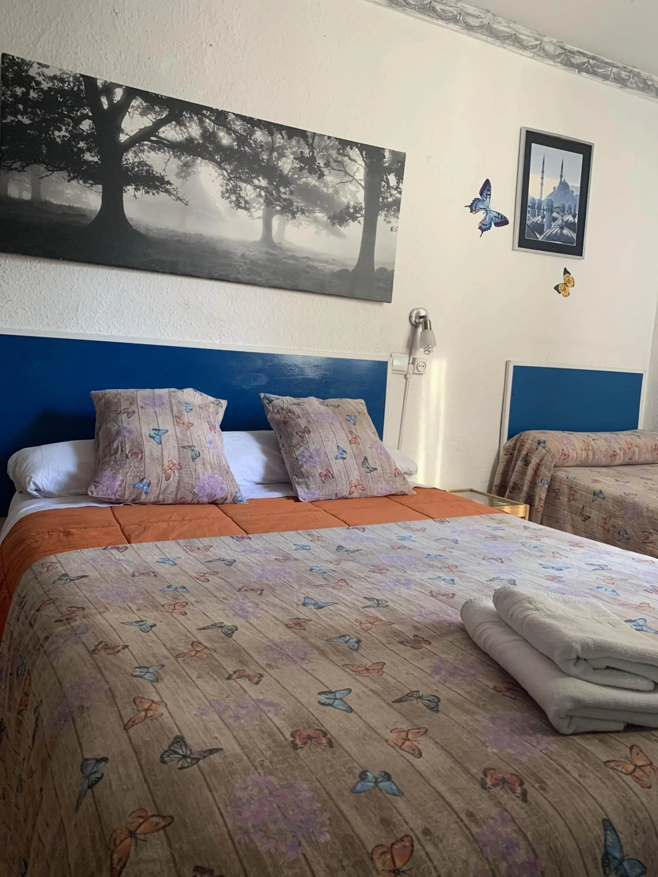 Bedroom, Bed in Giraldilla