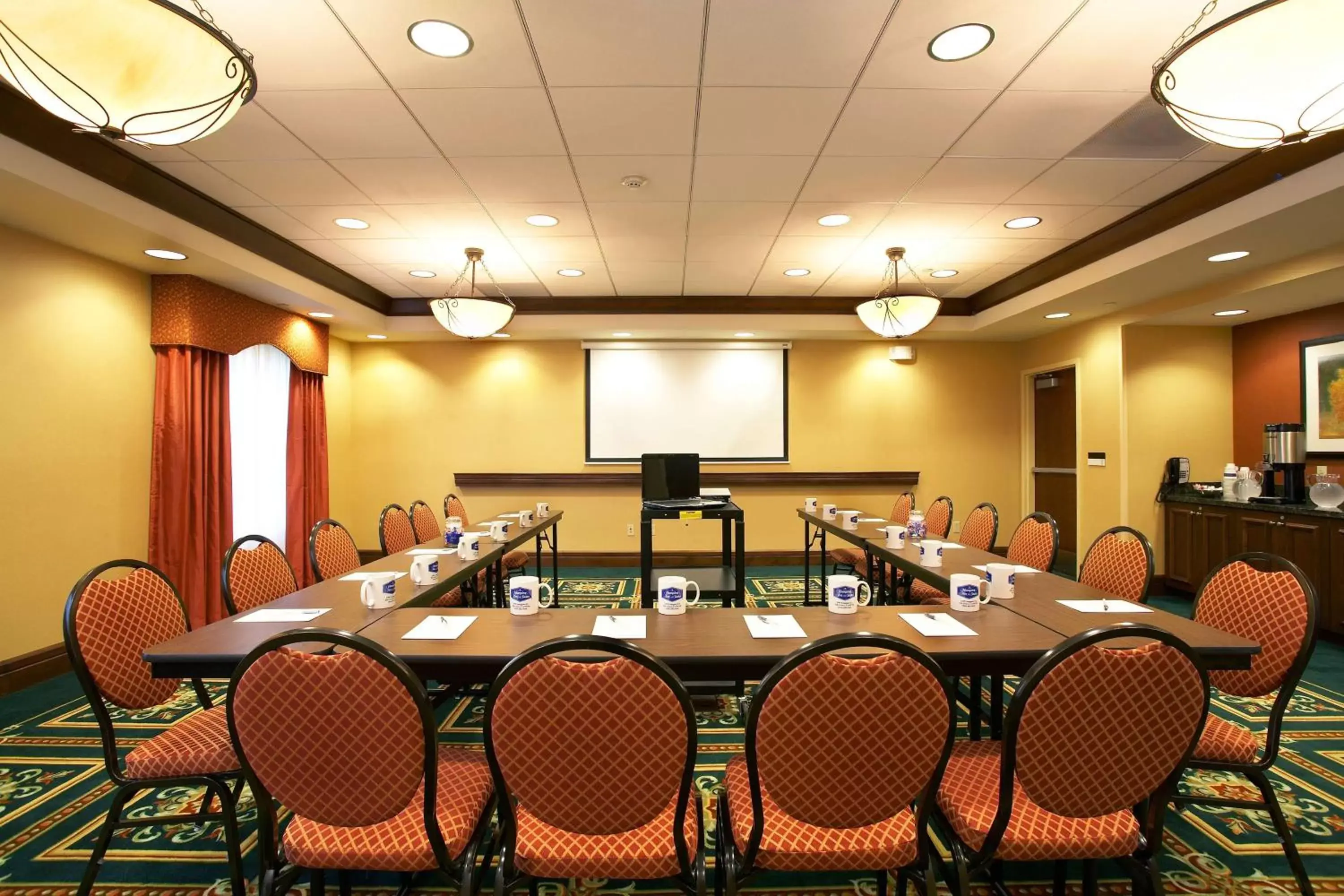 Meeting/conference room in Hampton Inn & Suites Sacramento-Elk Grove Laguna I-5