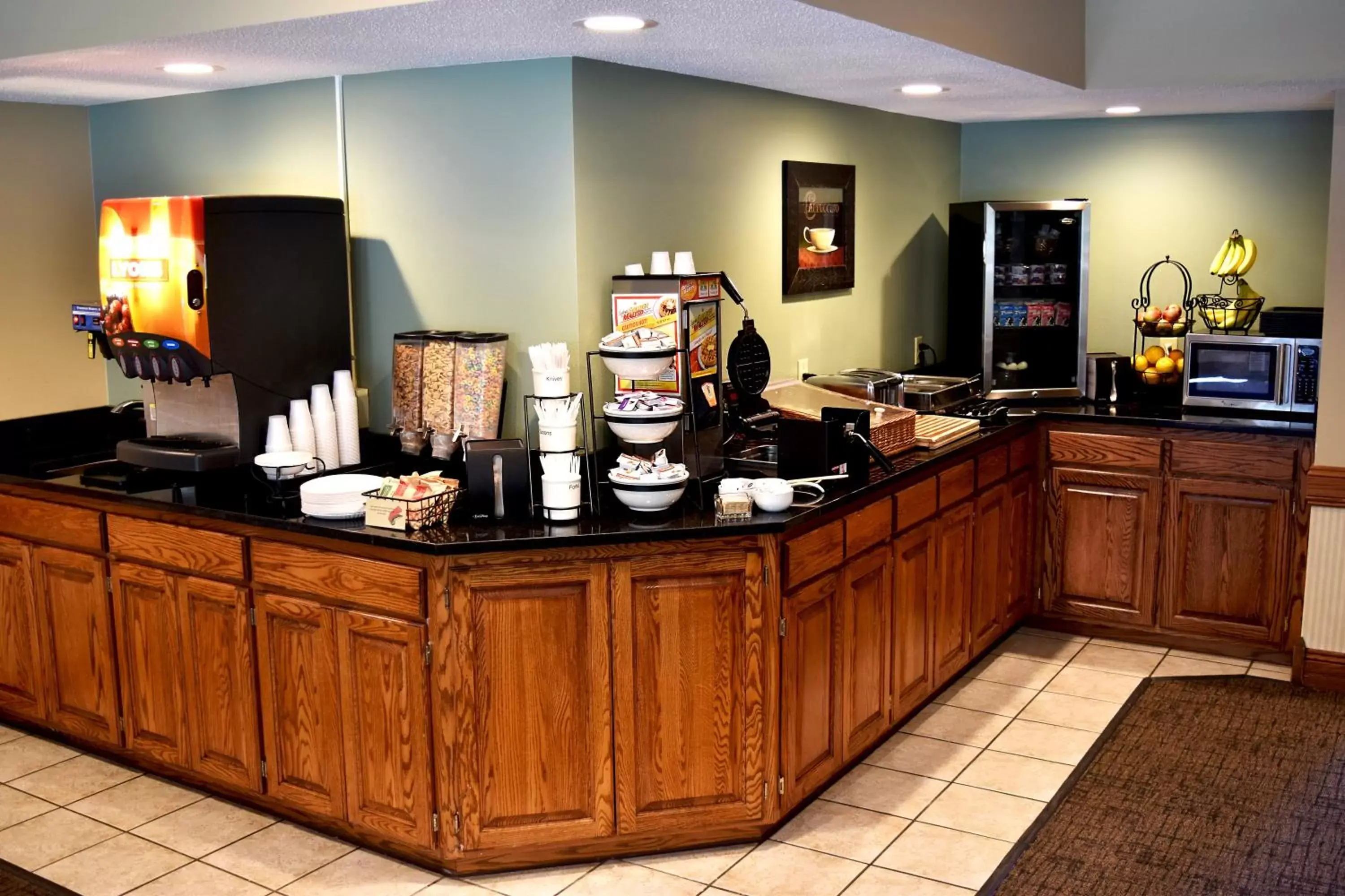 Continental breakfast in Country Inn River Falls