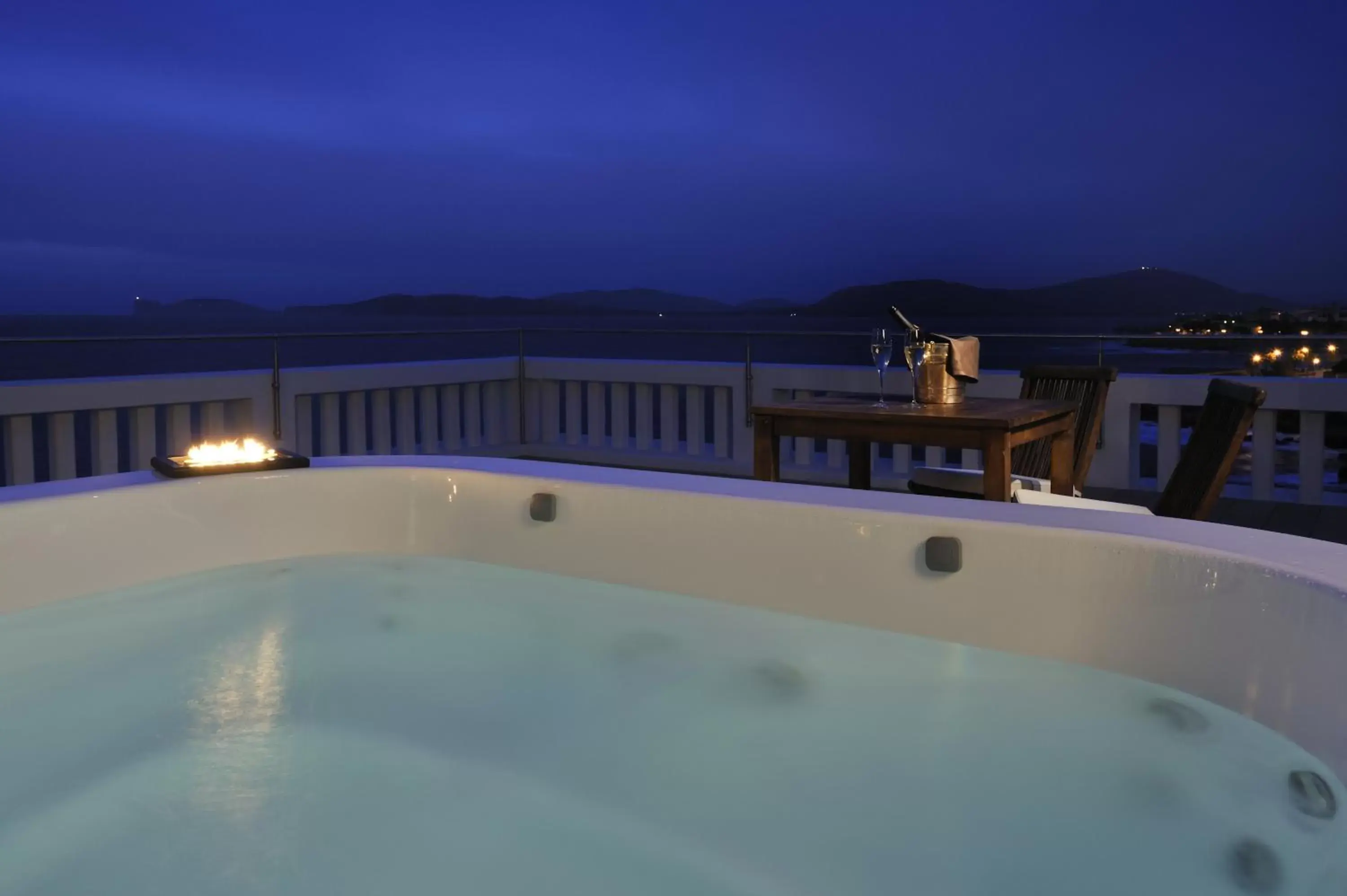 Hot Tub in Villa Las Tronas Hotel & SPA