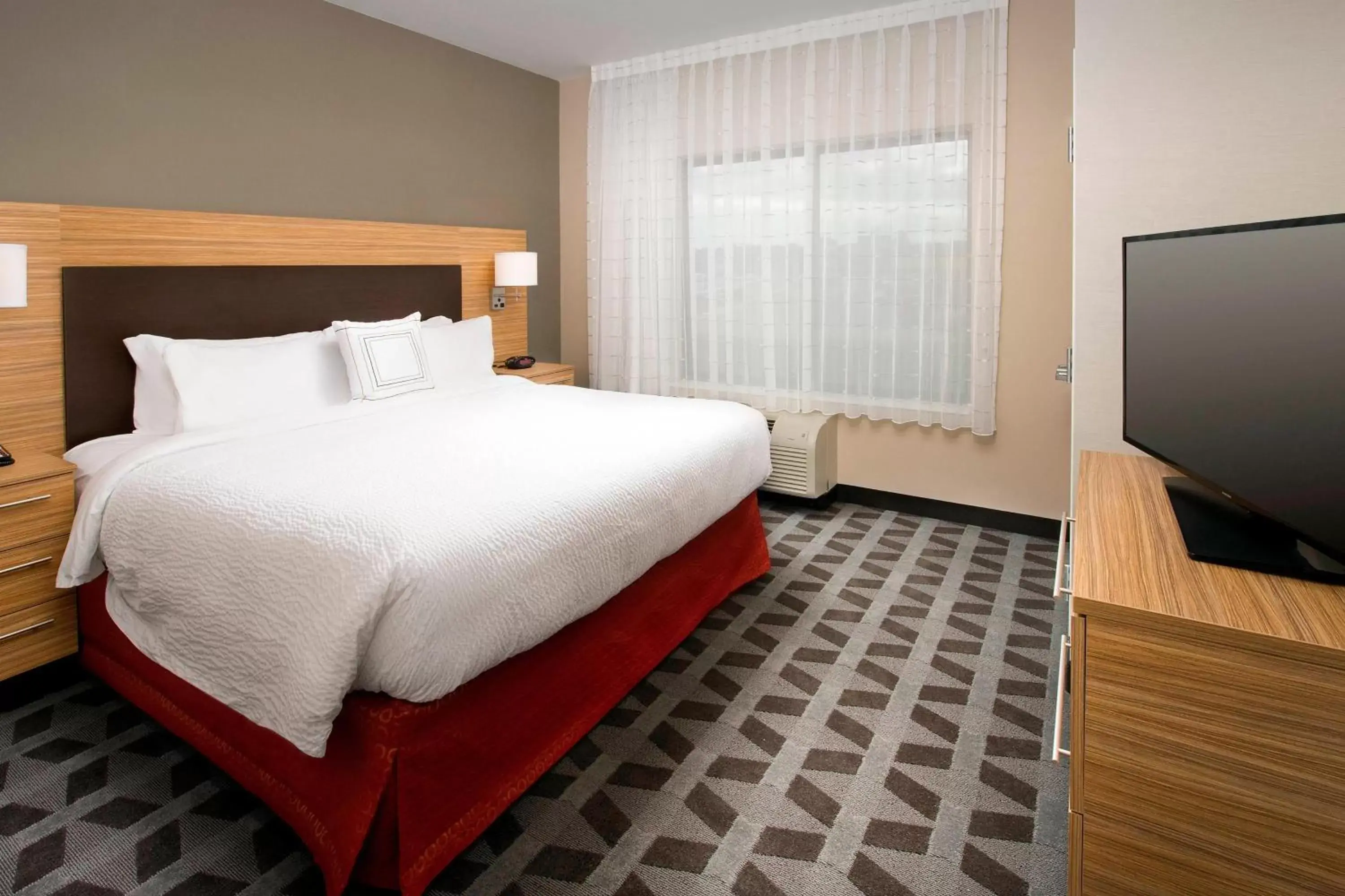 Bedroom, Bed in TownePlace Suites by Marriott Alexandria Fort Belvoir
