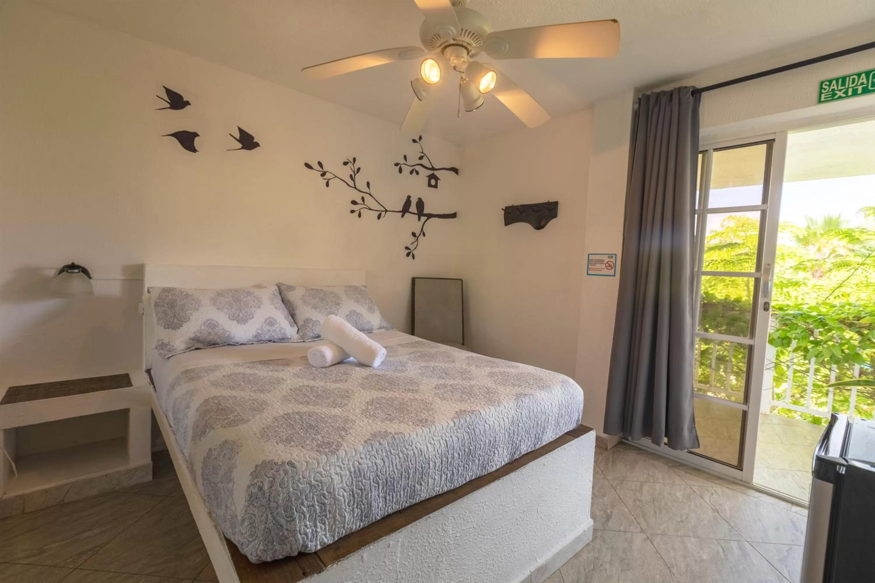 Bed in Hosteria Mar y Sol