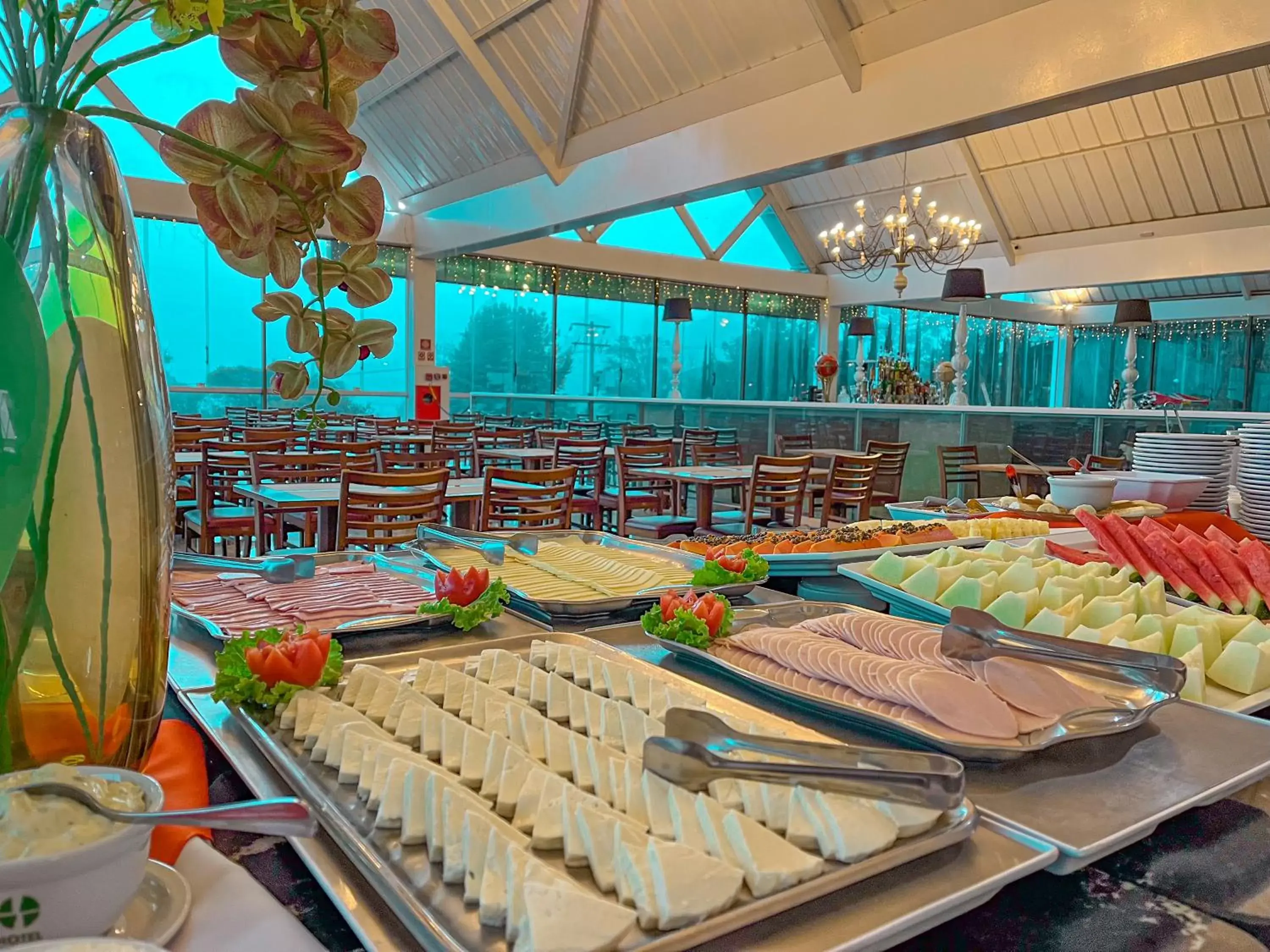 Restaurant/places to eat in Hotel Dan Inn Campos do Jordão Restaurant/places to eat in Hotel Dan Inn Campos do Jordão