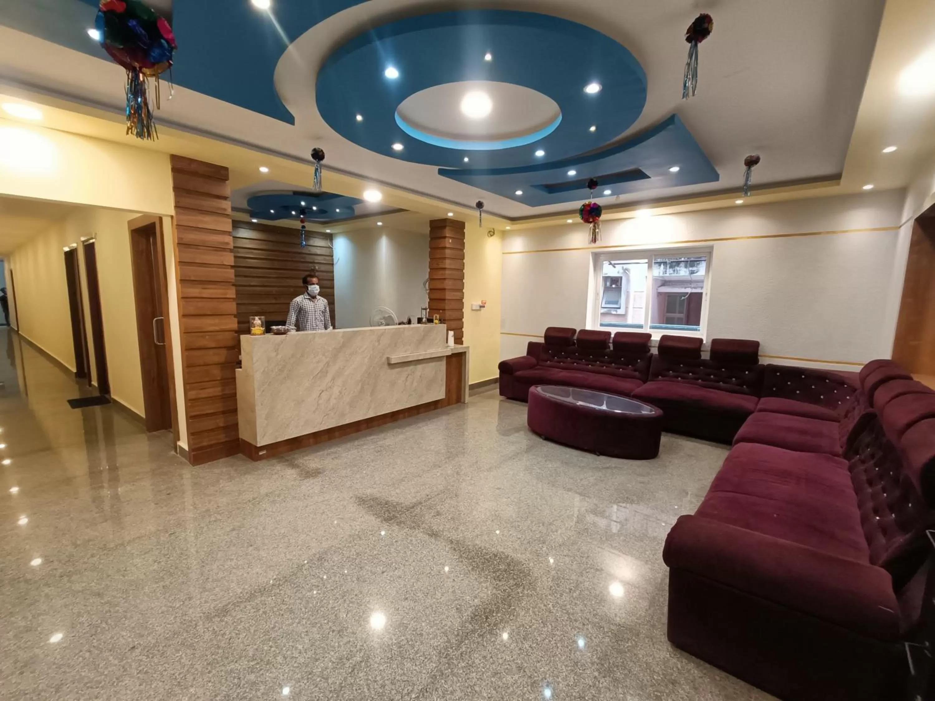 Lobby or reception in The Dolphin Park Hotel, Virugambakkam