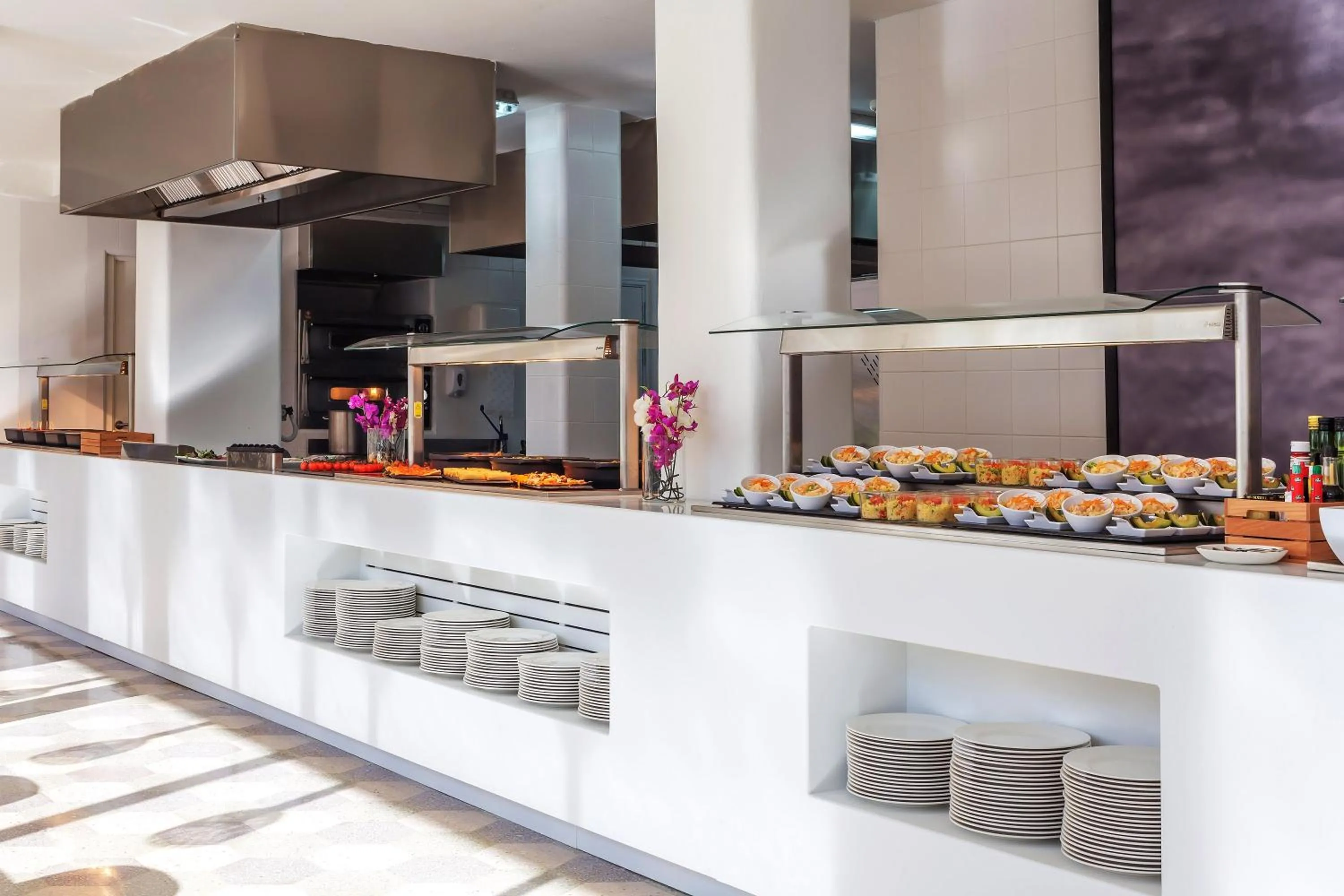 Restaurant/places to eat in HM Alma Beach - Adults Only