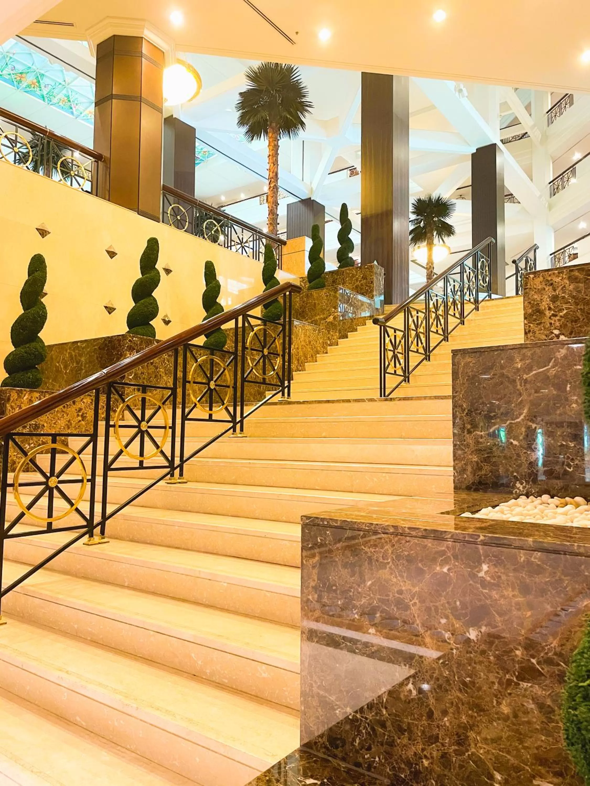 Meeting/conference room in Mövenpick Grand Al Bustan