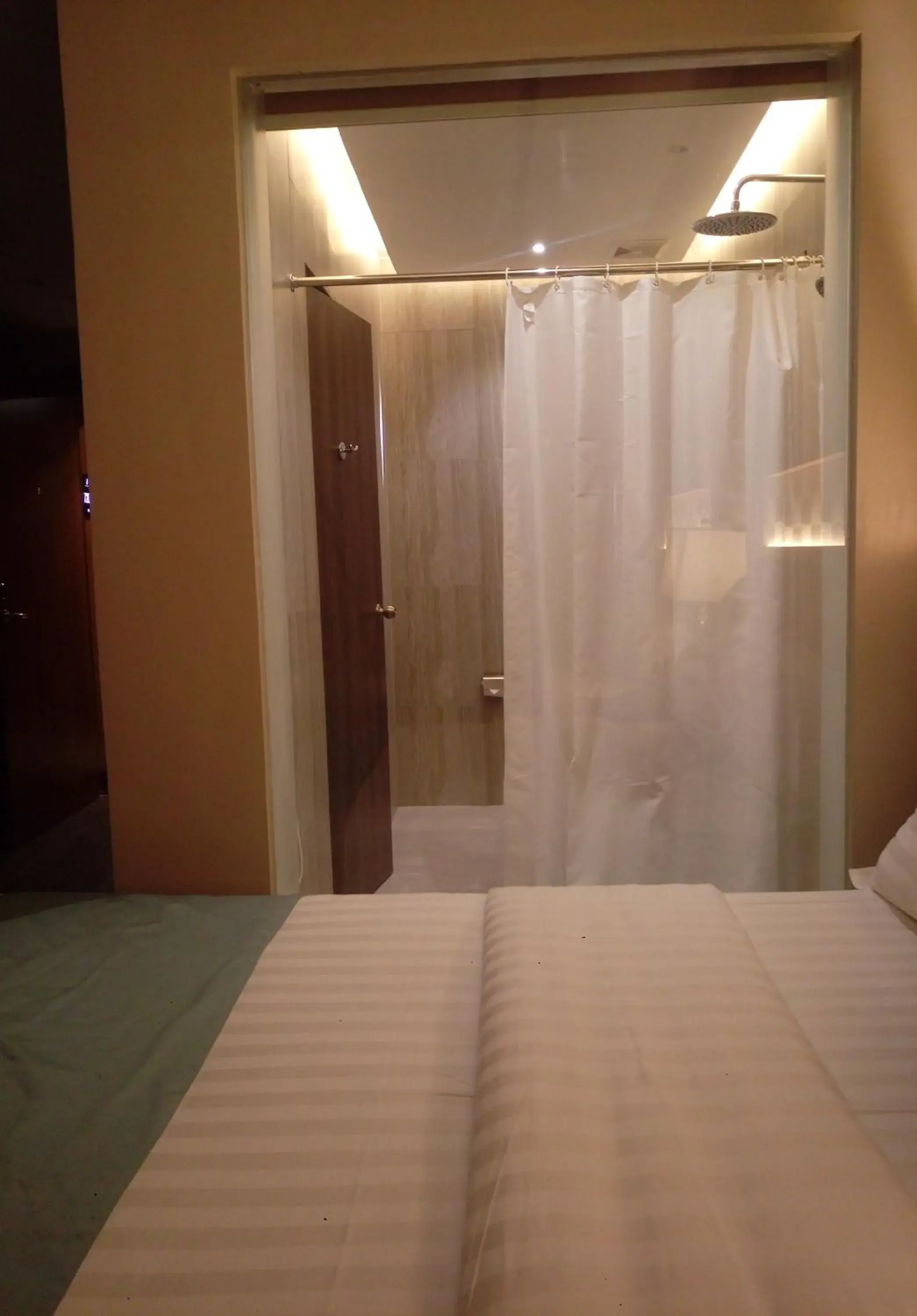 Superior Double or Twin Room in J7 Plaza Hotel Superior Double or Twin Room in J7 Plaza Hotel