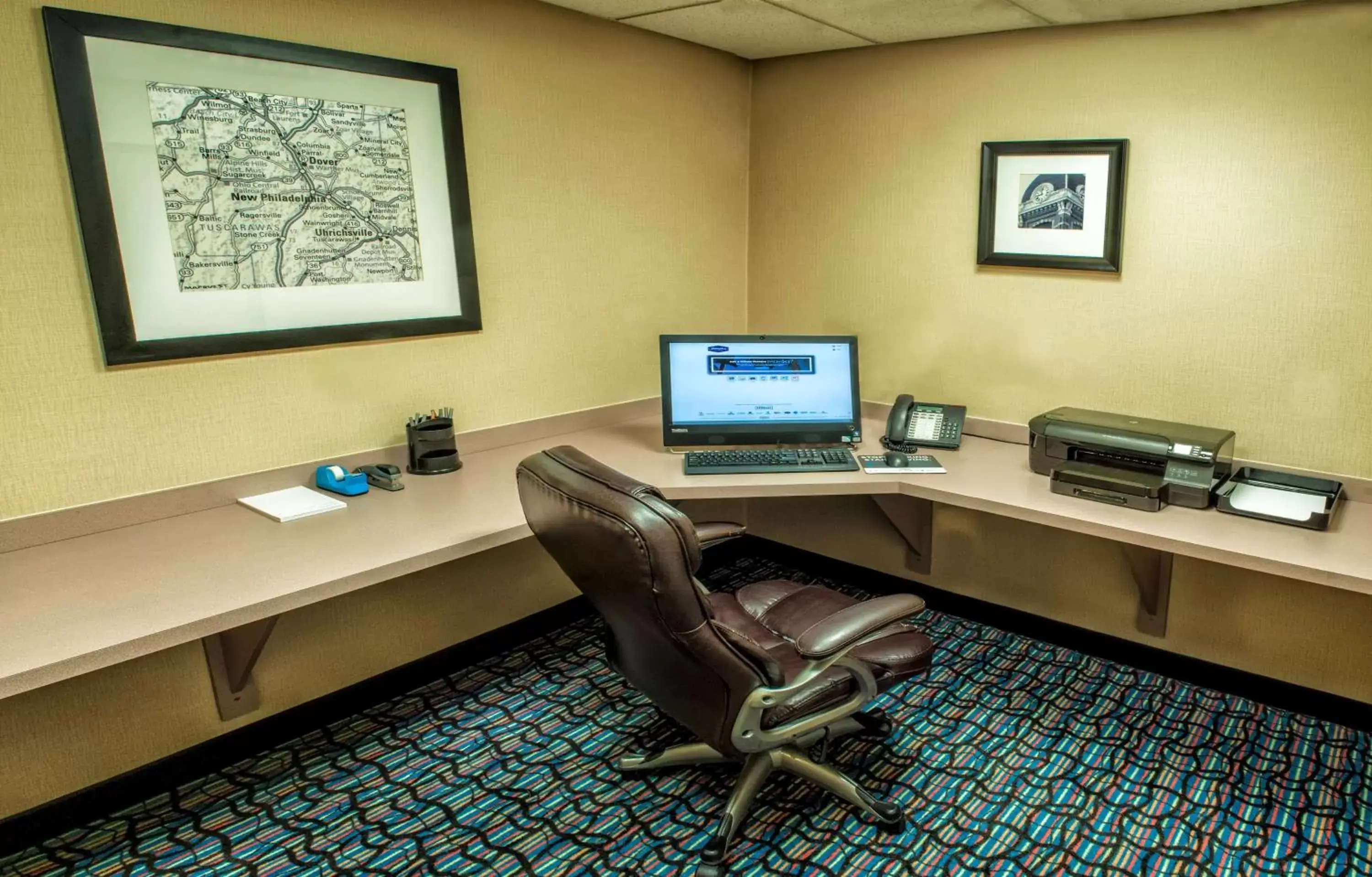 Business facilities, Business Area/Conference Room in Hampton Inn New Philadelphia