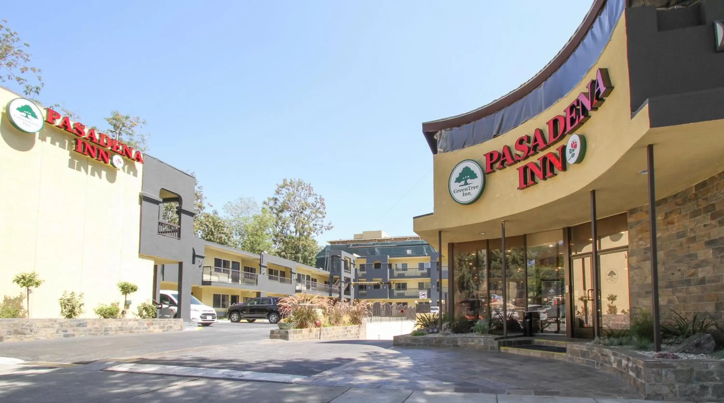 Facade/entrance, Property Building in GreenTree Pasadena