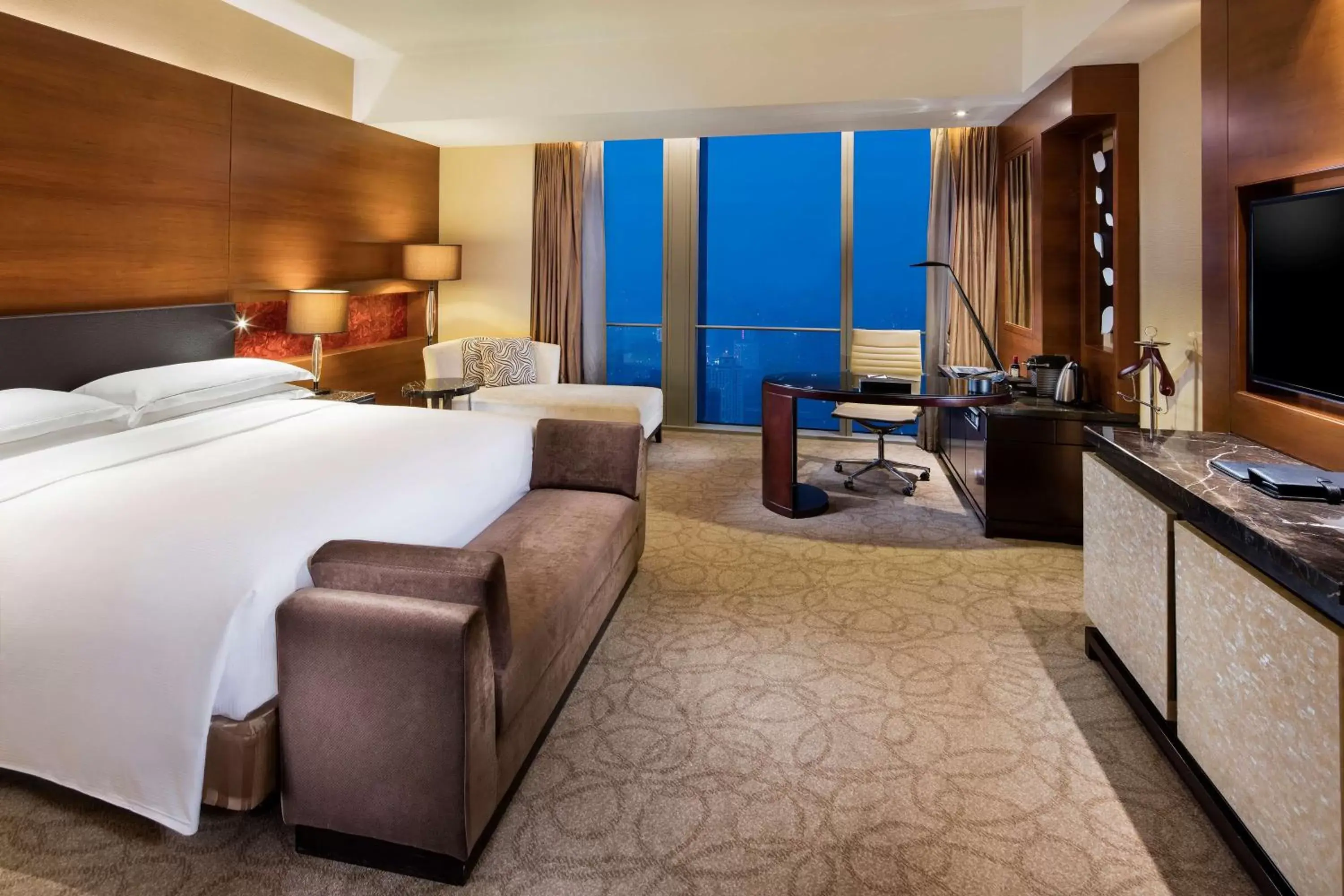 Bedroom, Bed in Hilton Shijiazhuang Bedroom, Bed in Hilton Shijiazhuang