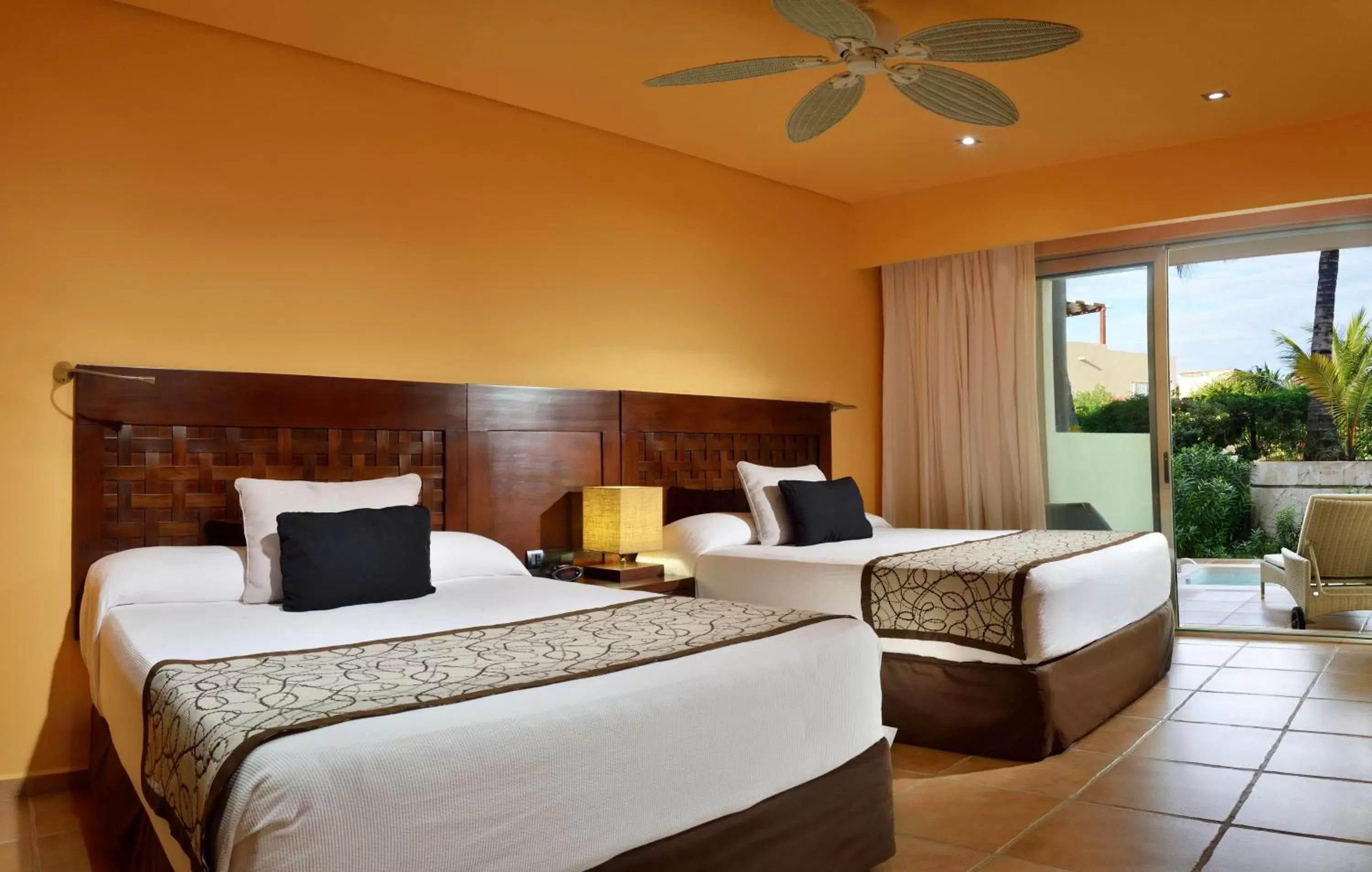 Privileged Family Suite (2 Adults + 4 children) in Catalonia Riviera Maya Resort & Spa- All Inclusive