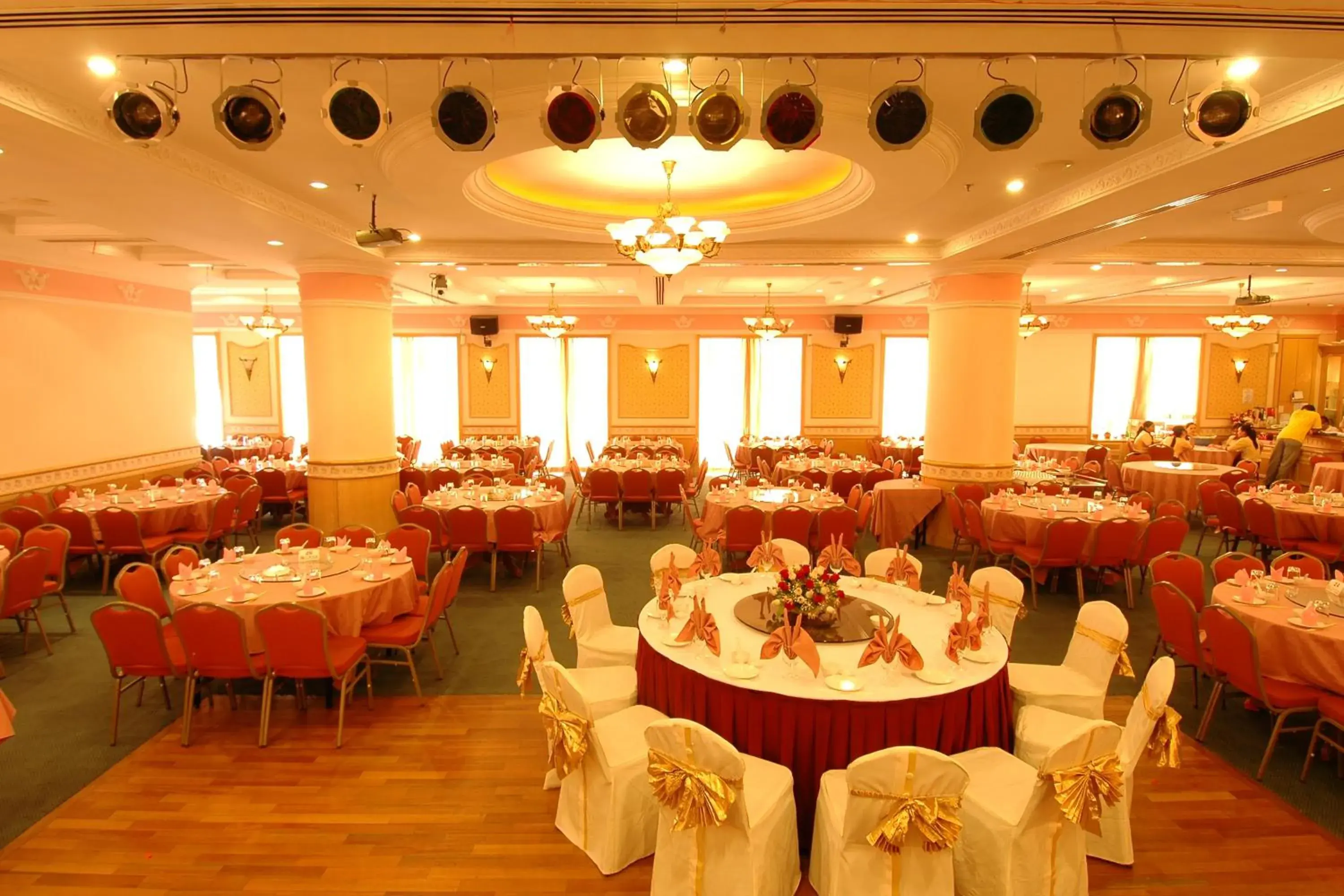 Restaurant/places to eat, Banquet Facilities in The Paramount Hotel