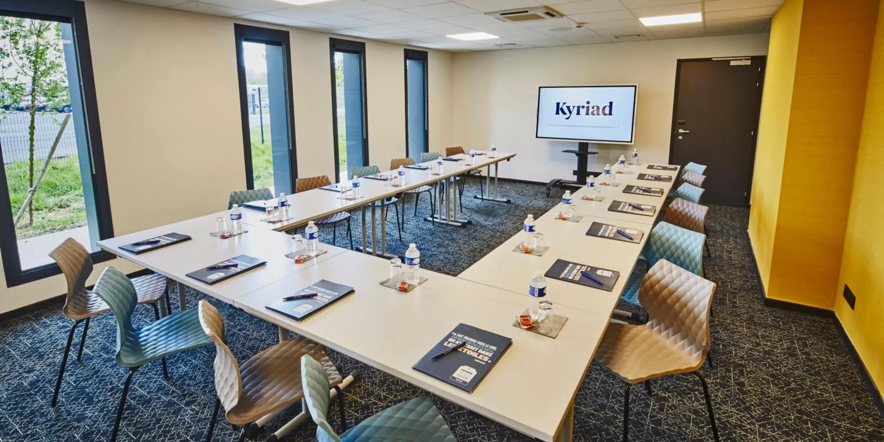 Meeting/conference room in Kyriad Combs-La-Ville - Senart