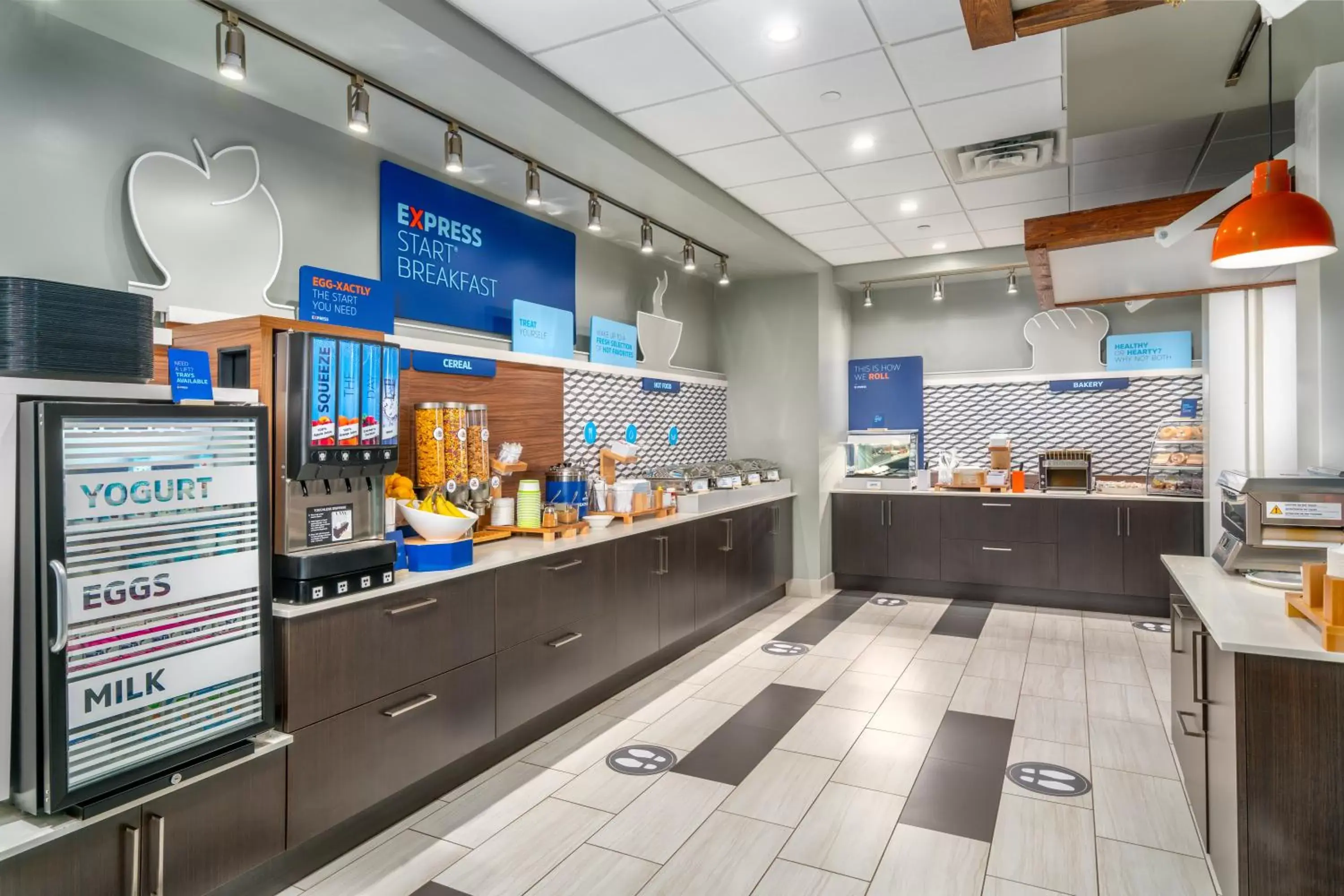 Breakfast in Holiday Inn Express & Suites - Brandon, an IHG Hotel