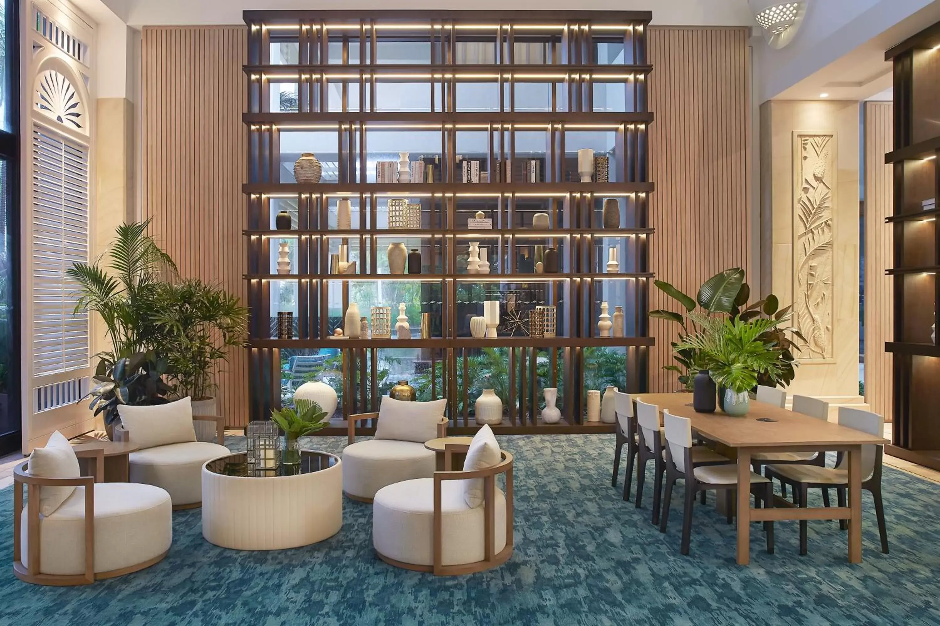 Library in JW Marriott Gold Coast Resort & Spa