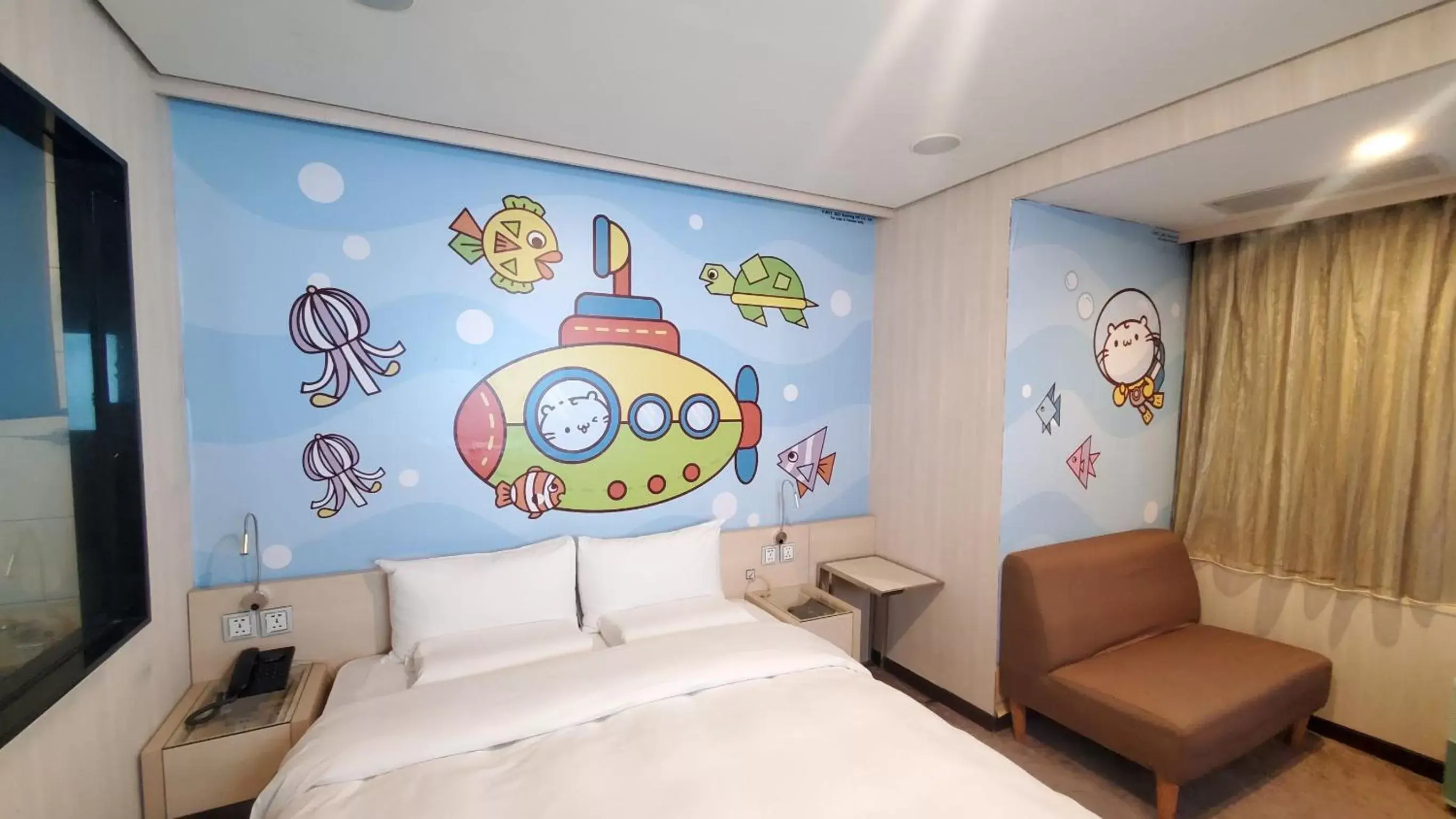 Activities, Bed in Yomi Hotel - ShuangLian MRT