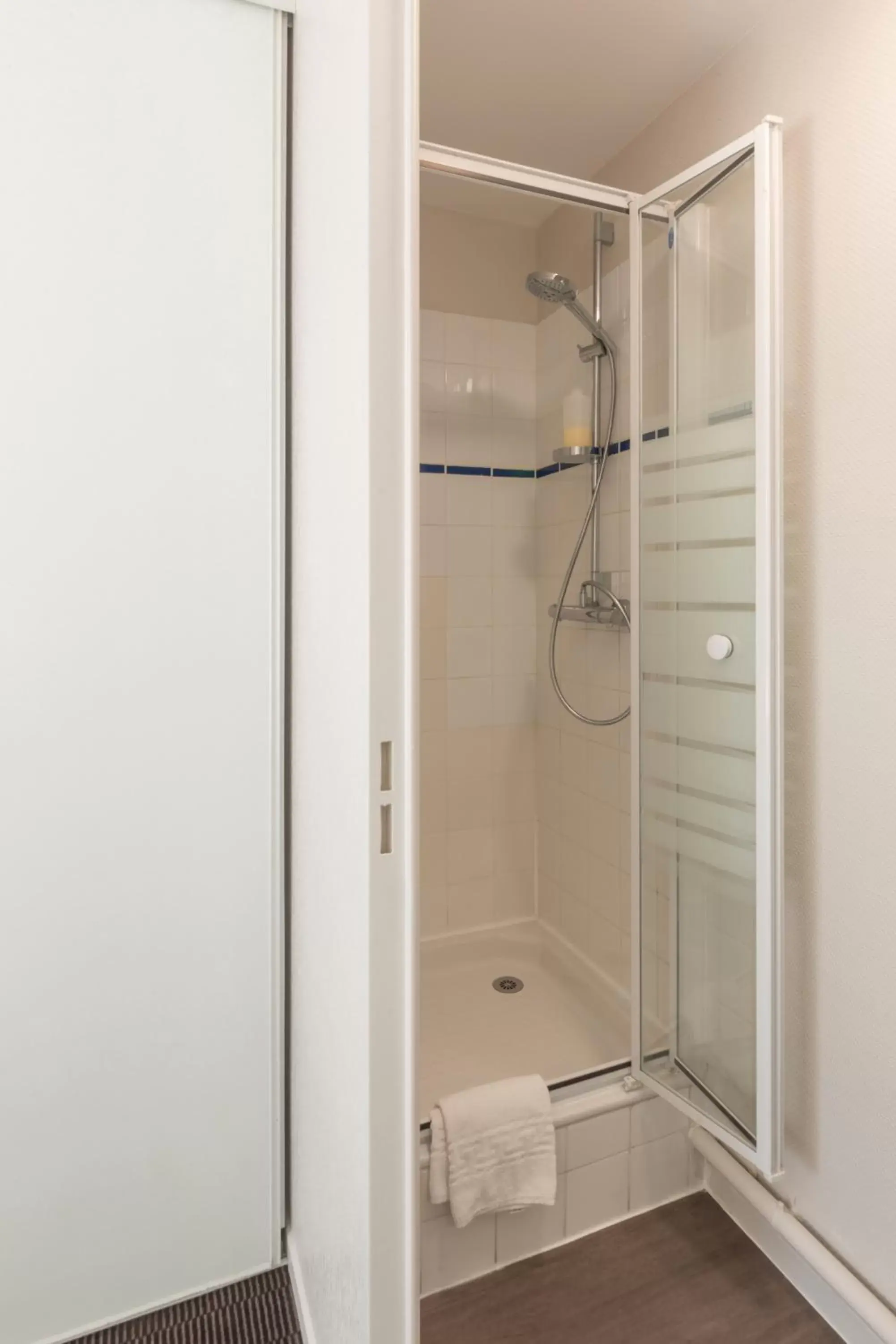 Shower, Bathroom in Appart'City Classic Nantes Quais de Loire