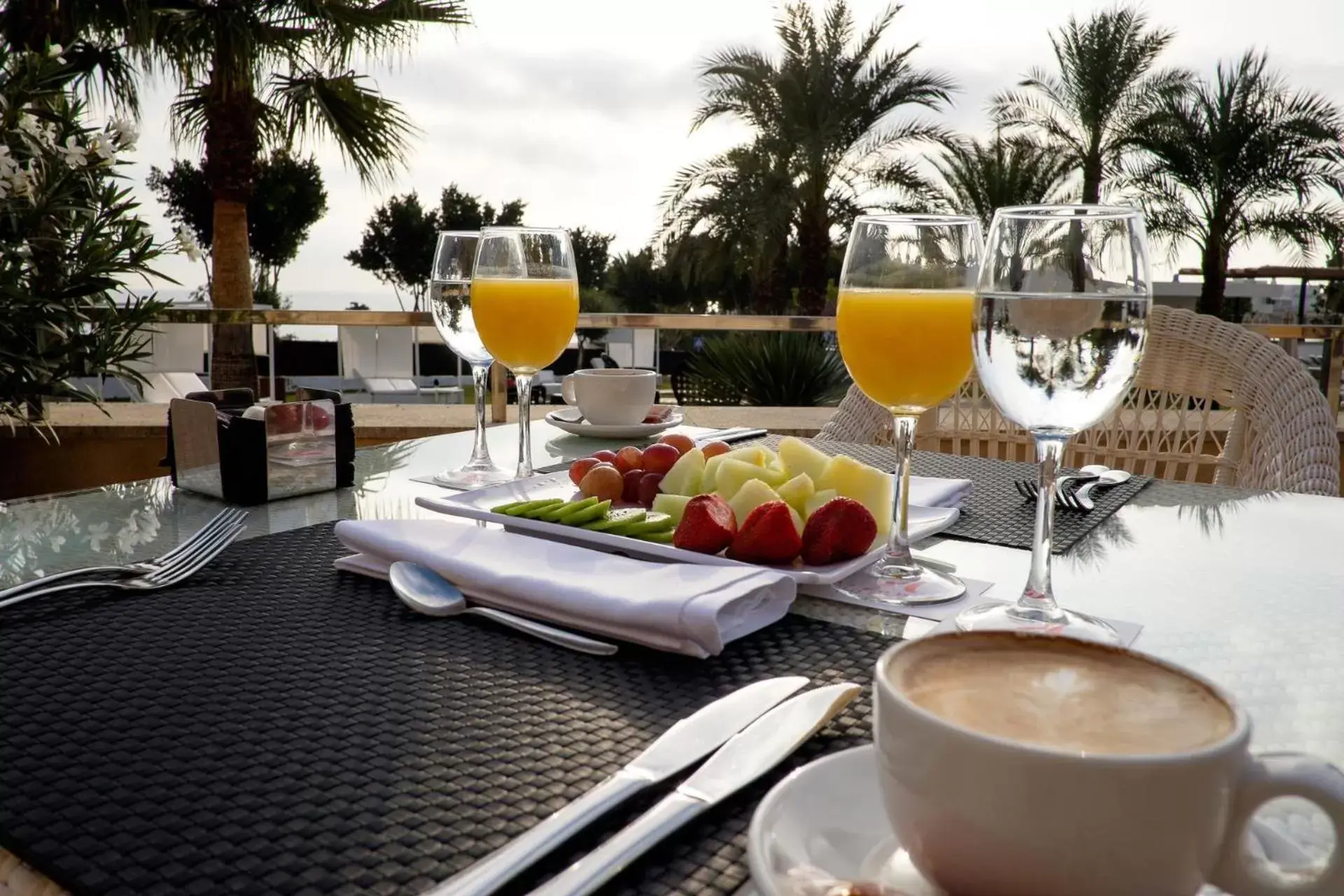 Balcony/Terrace, Breakfast in ALEGRIA Palacio Mojacar Adults only