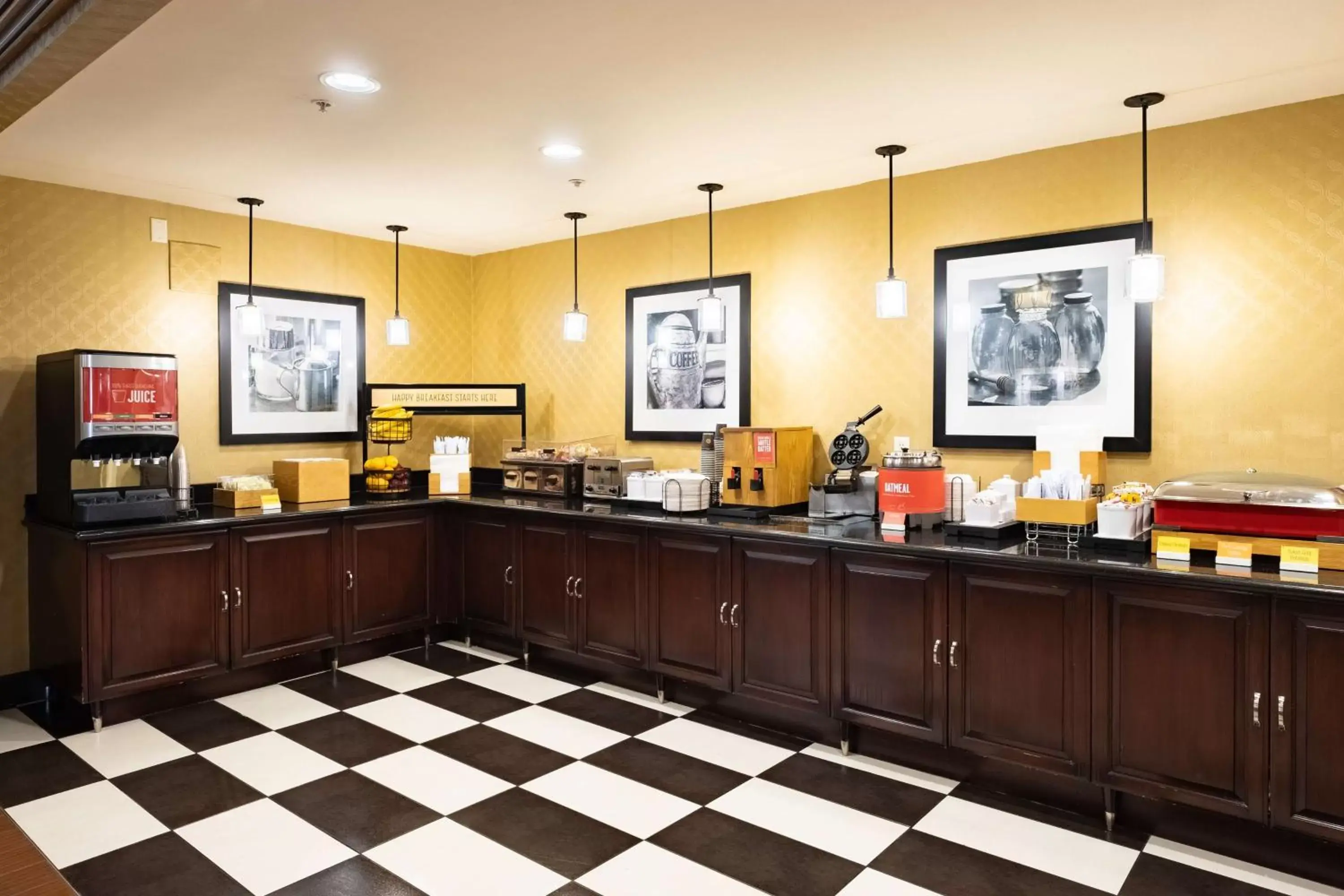 Breakfast in Hampton Inn & Suites Salt Lake City Airport Breakfast in Hampton Inn & Suites Salt Lake City Airport