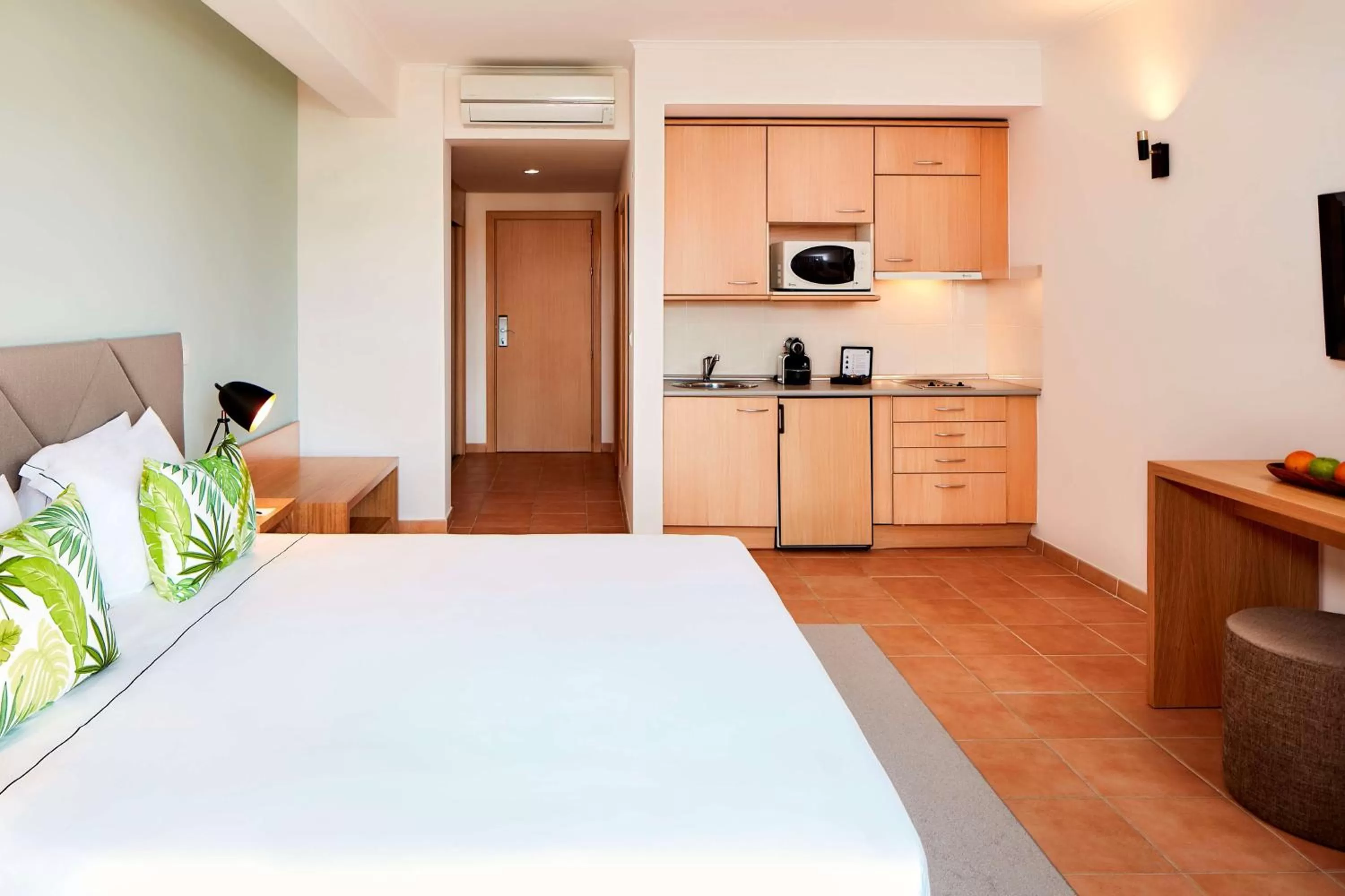 Studio Marina Deck in NH Marina Portimao Resort