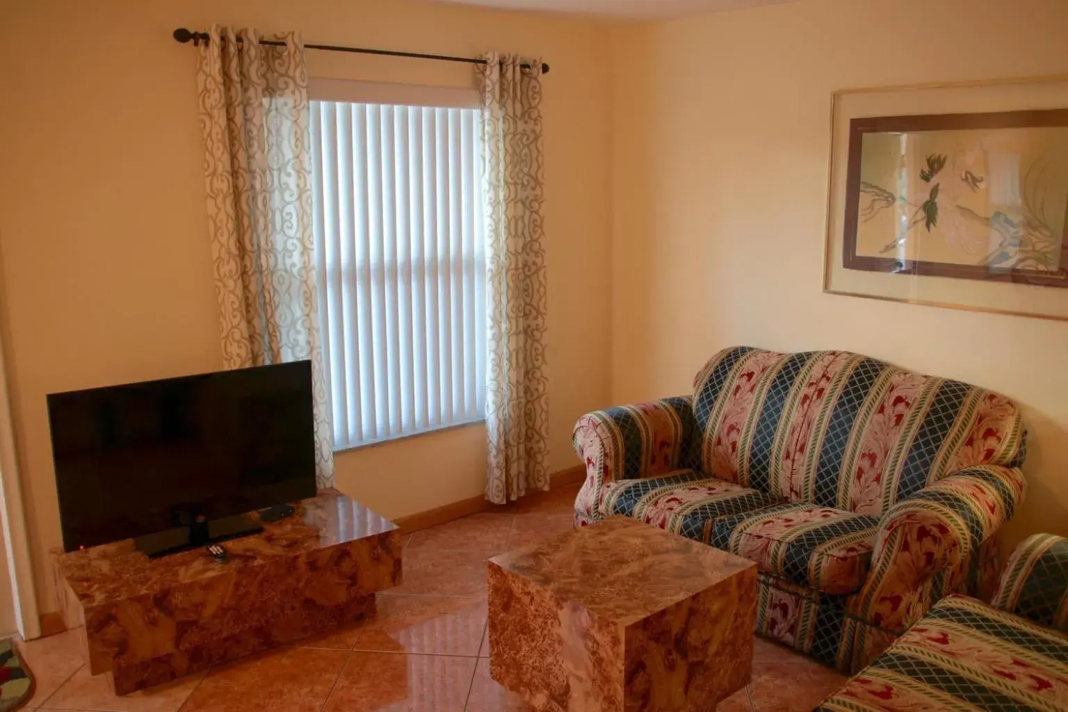 Living room, Seating Area in Lago Mar Motel and Apartments