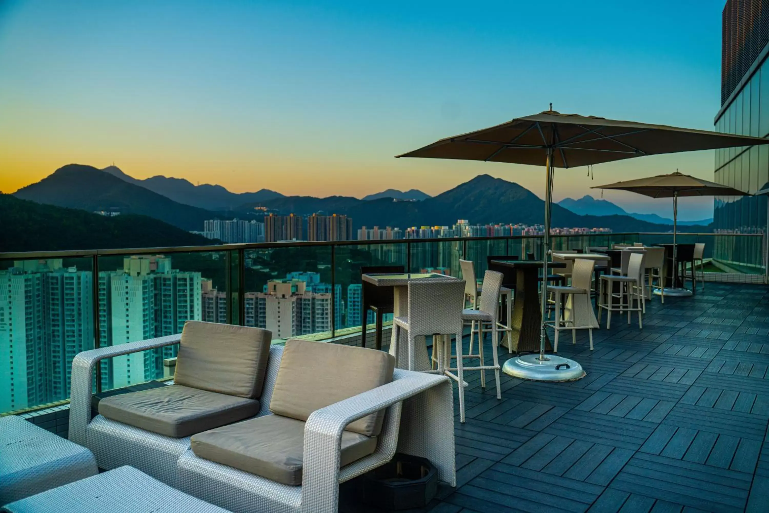 Restaurant/places to eat in Crowne Plaza Hong Kong Kowloon East, an IHG Hotel