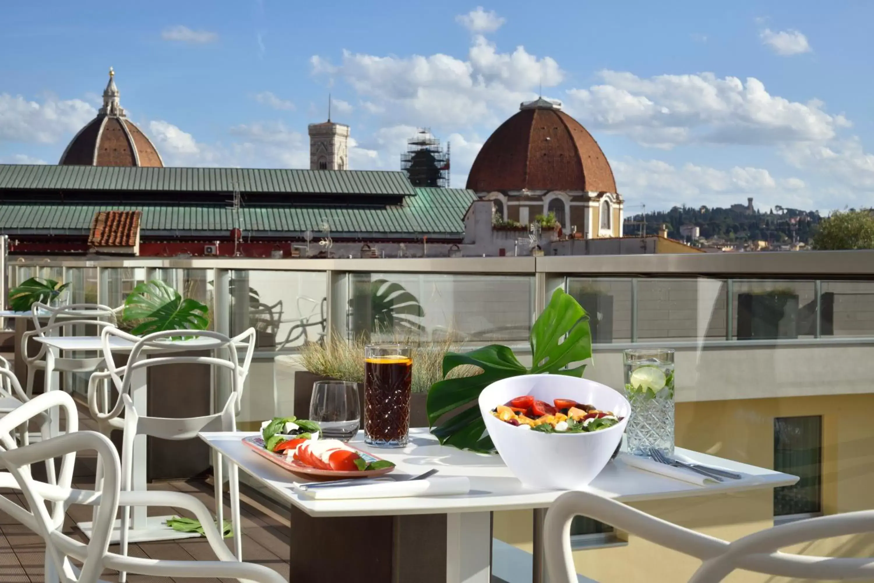 Restaurant/places to eat in Hotel Glance In Florence