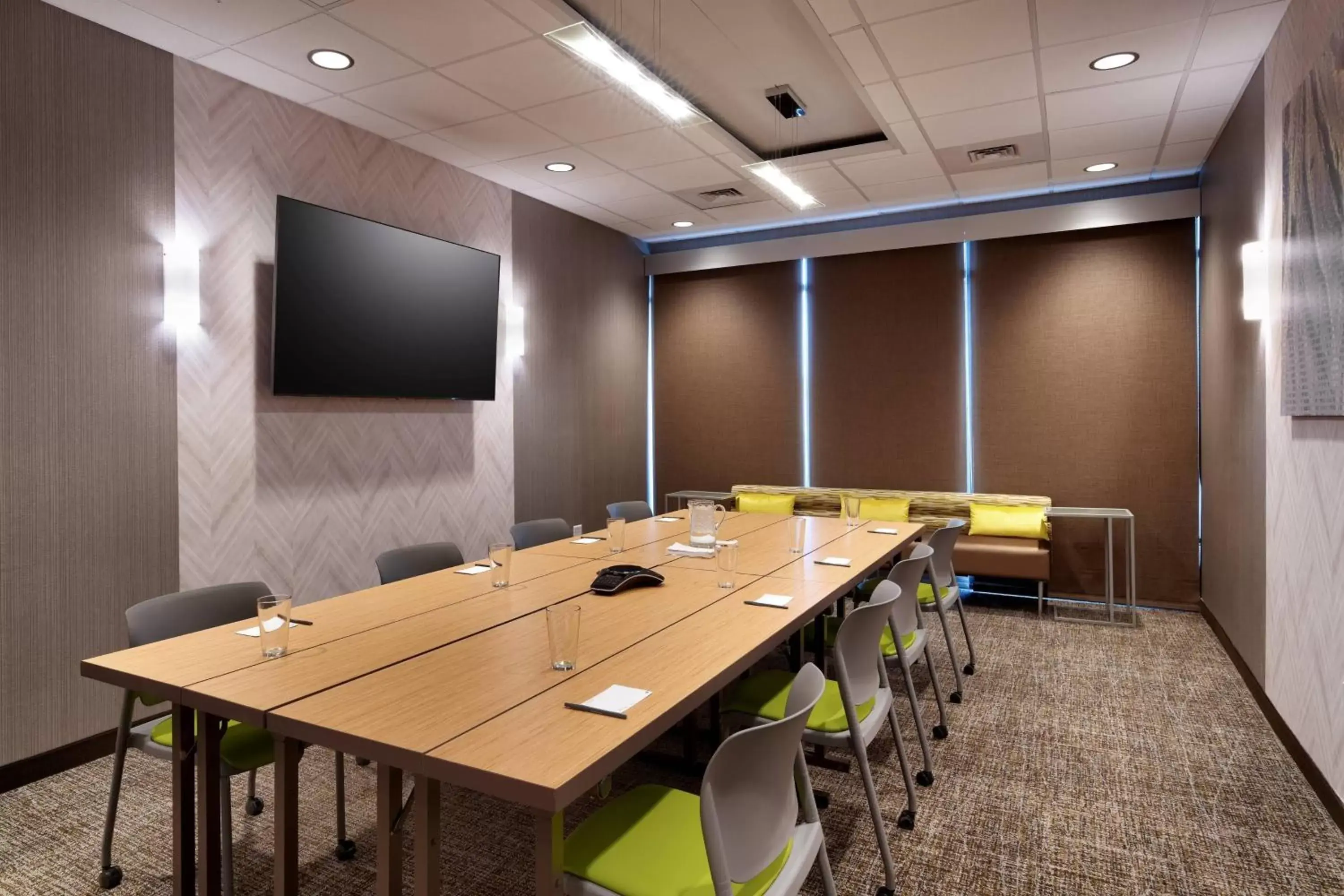 Meeting/conference room in SpringHill Suites by Marriott El Paso Airport