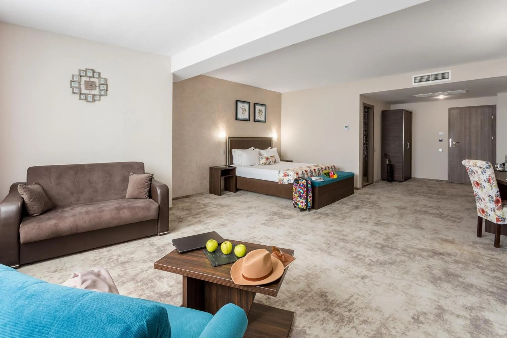 Bedroom, Bed in Prestige Boutique Hotel Craiova