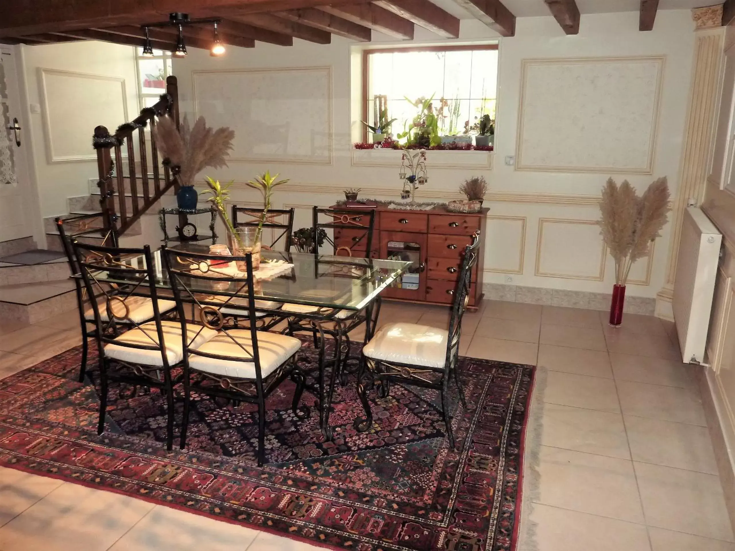 Living room, Restaurant/Places to Eat in Le relais de la cure