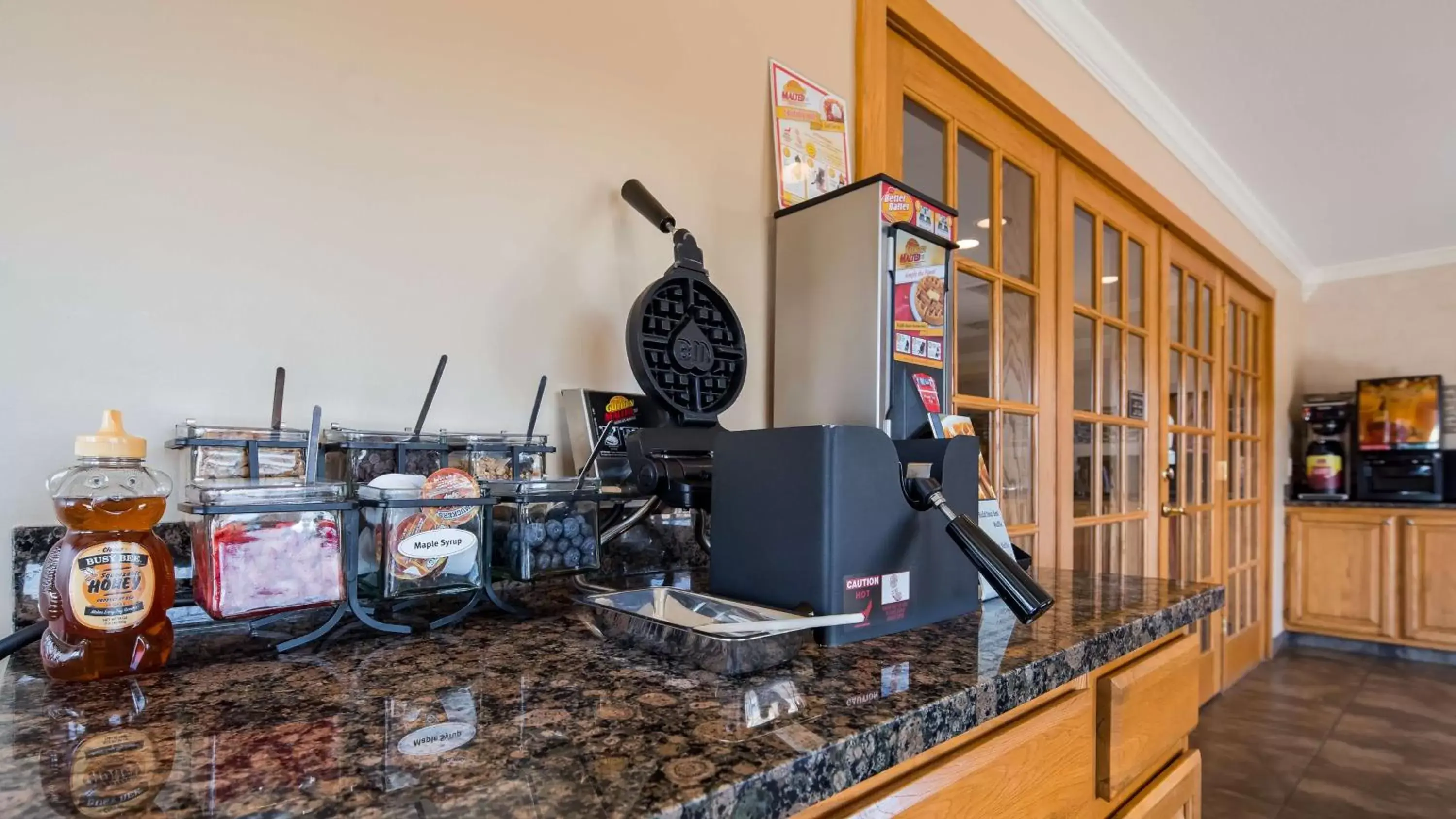 Restaurant/places to eat in Best Western Flora Inn Restaurant/places to eat in Best Western Flora Inn