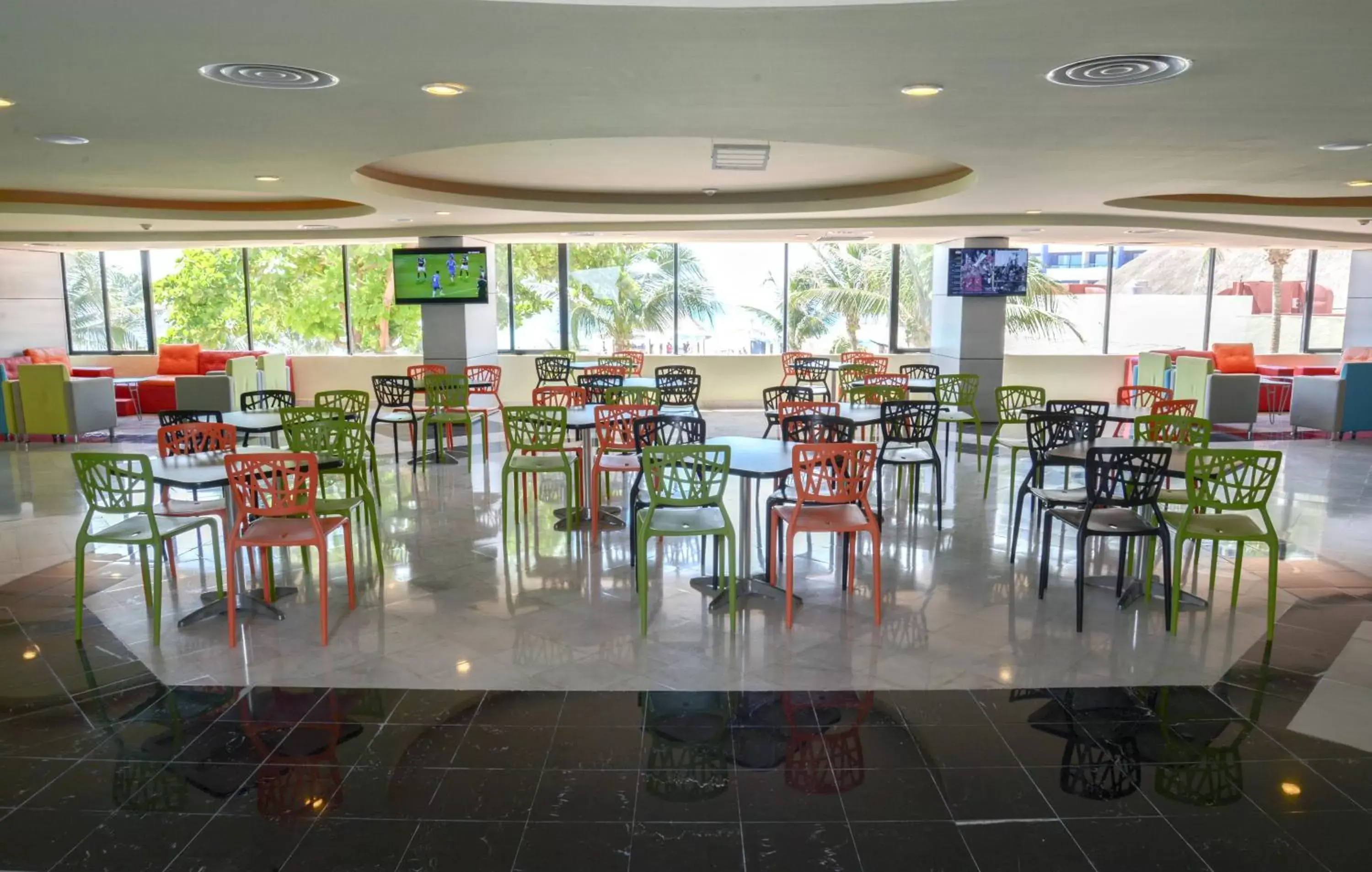 Day, Restaurant/Places to Eat in Crown Paradise Club Cancun - All Inclusive