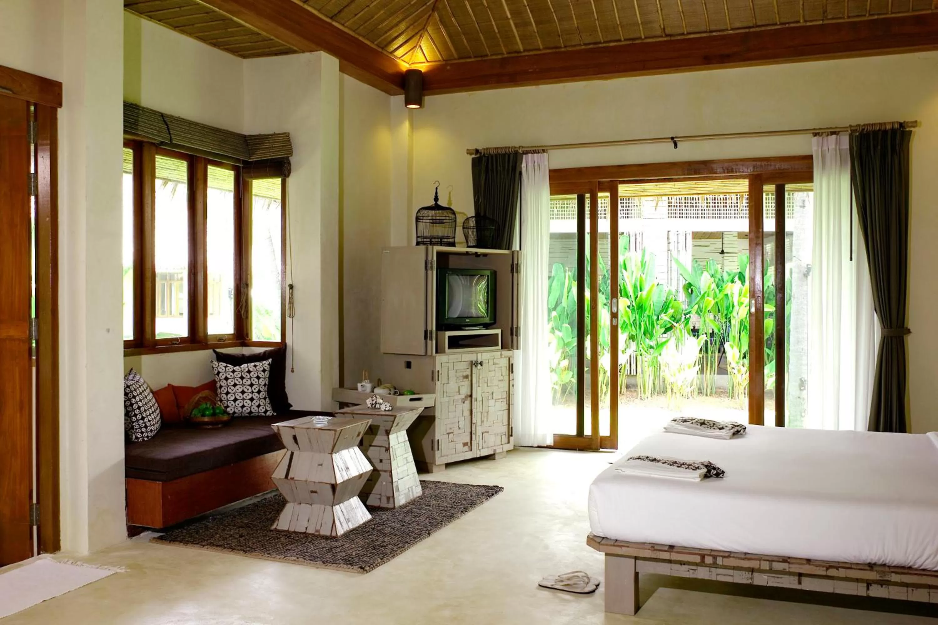 Photo of the whole room, Bed in Bangsak Village - Adults Only - SHA Extra Plus