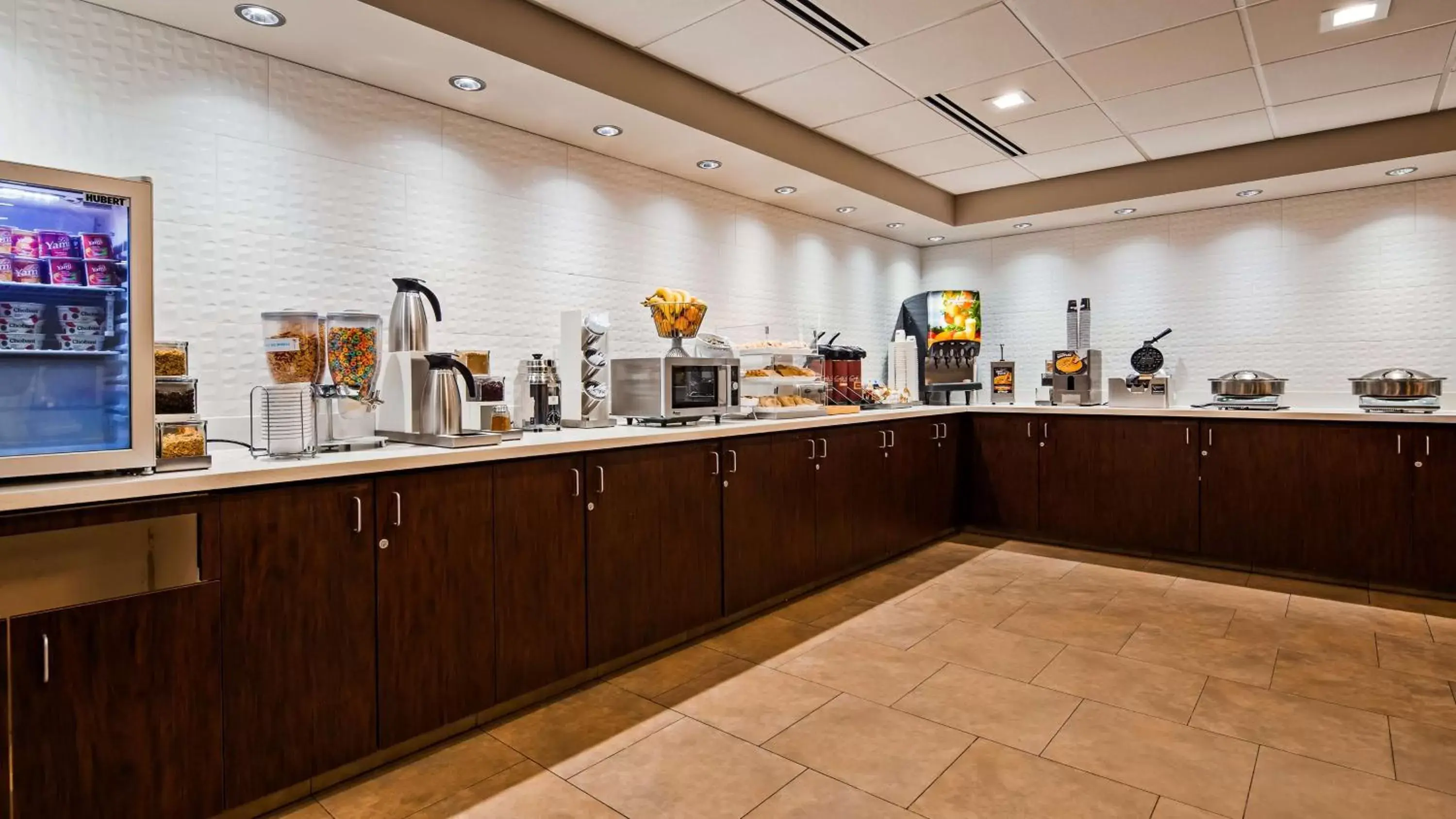 Restaurant/Places to Eat in Best Western Plus Portland Airport Hotel & Suites