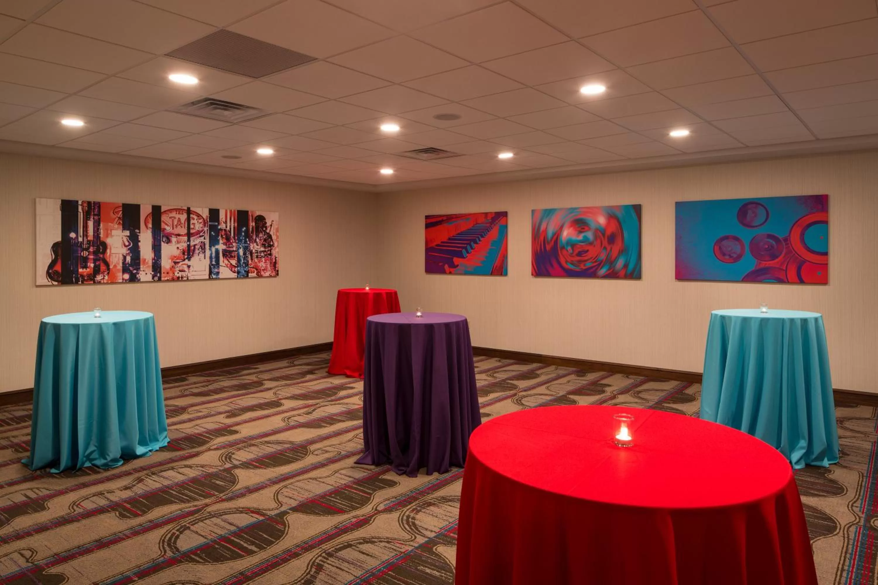 Meeting/conference room in Crowne Plaza Memphis Downtown by IHG