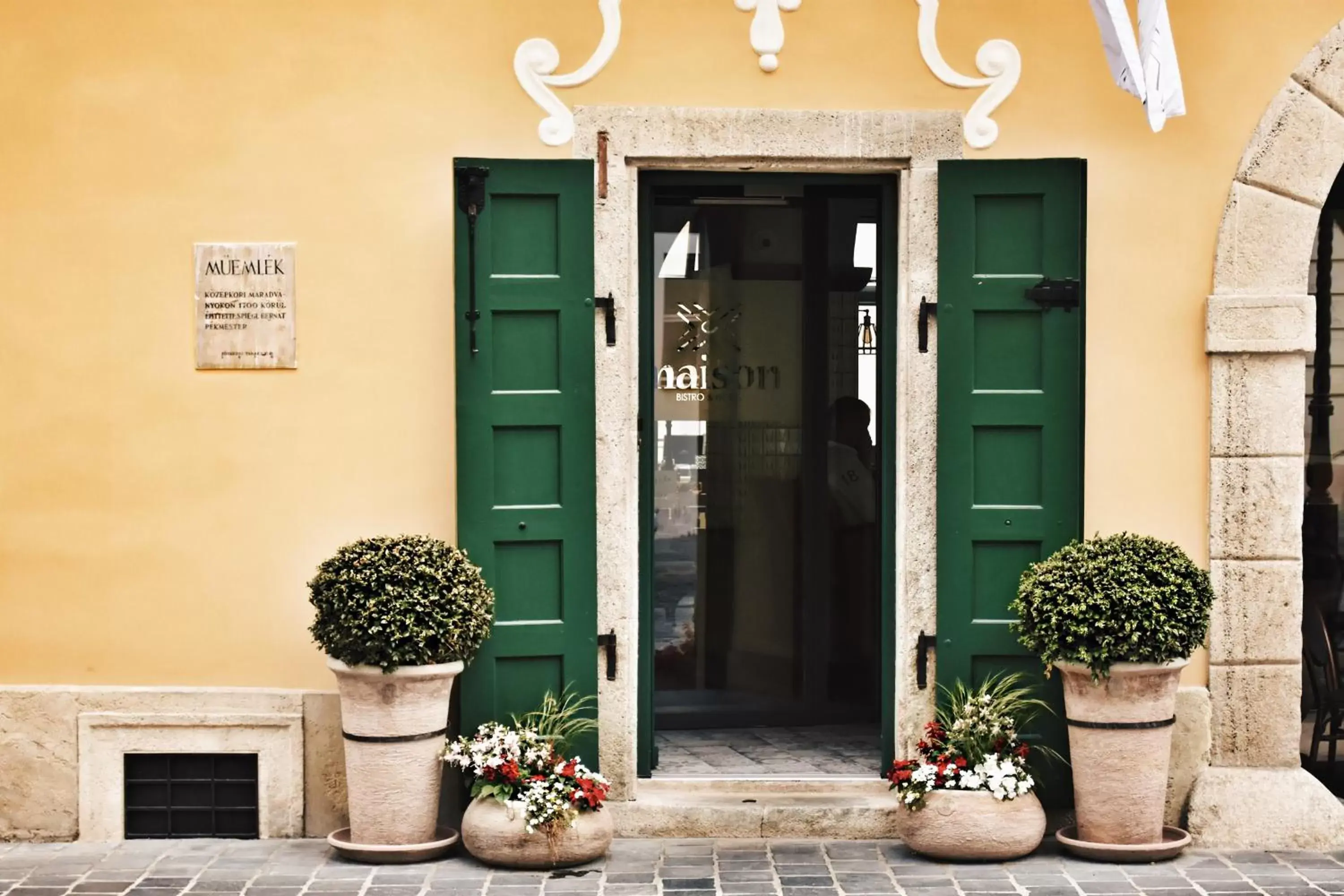 Facade/entrance in Maison Bistro & Hotel