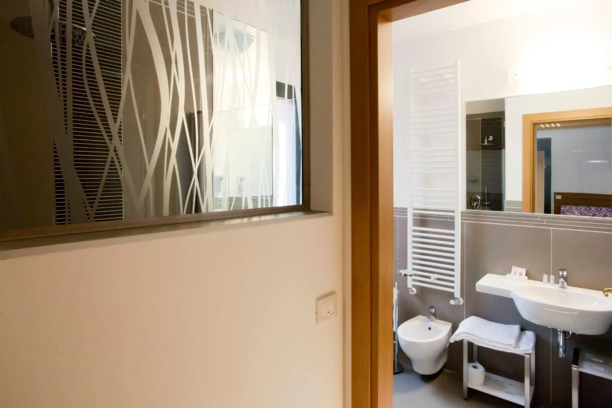 Toilet, Bathroom in Hotel Marco Polo