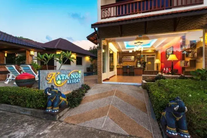 Facade/entrance in Katanoi Resort Facade/entrance in Katanoi Resort