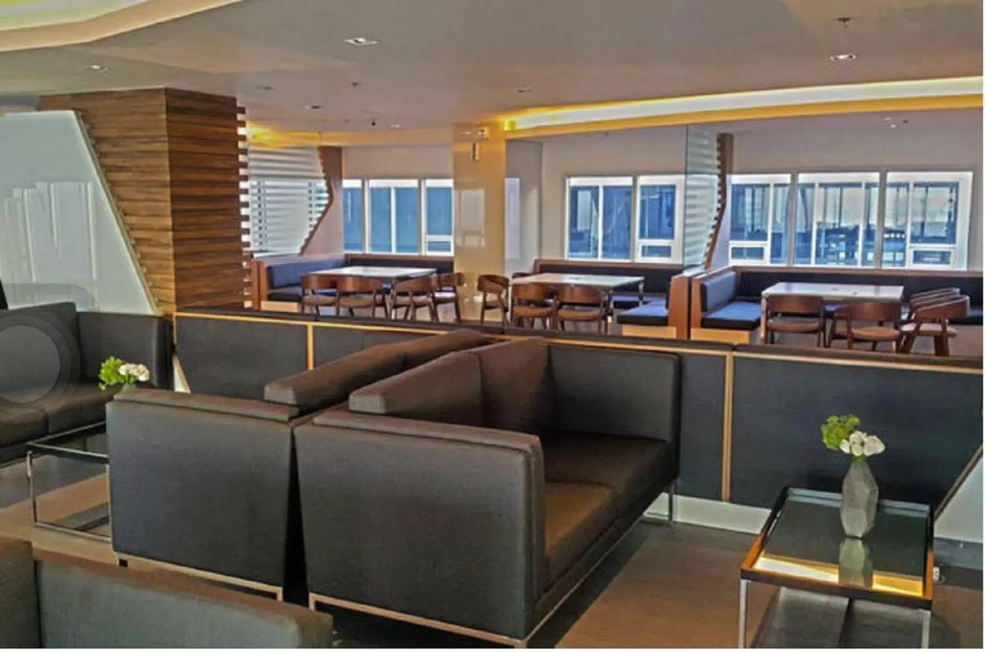 Lounge or bar in Green Residences Stays by PBYY Lounge or bar in Green Residences Stays by PBYY