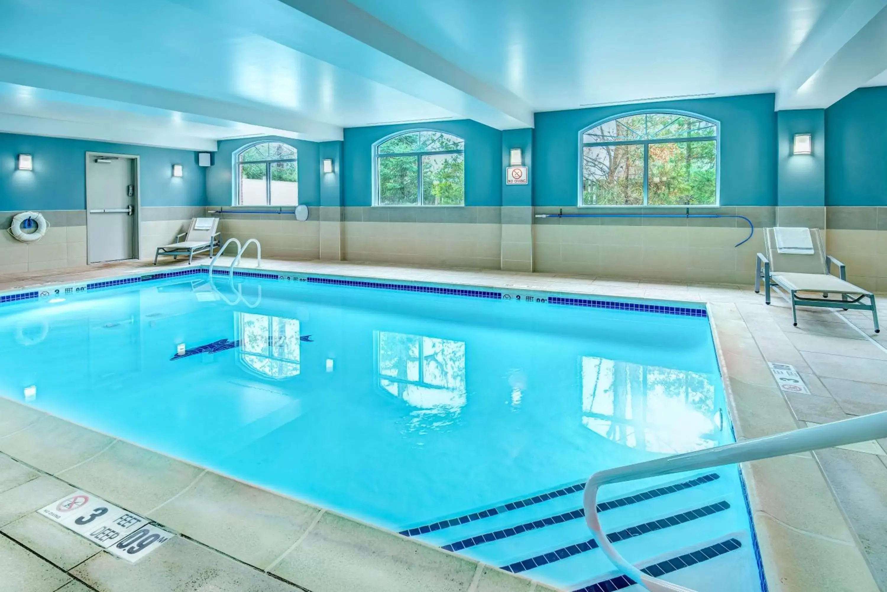Swimming Pool in Holiday Inn Express Woodbridge, an IHG Hotel