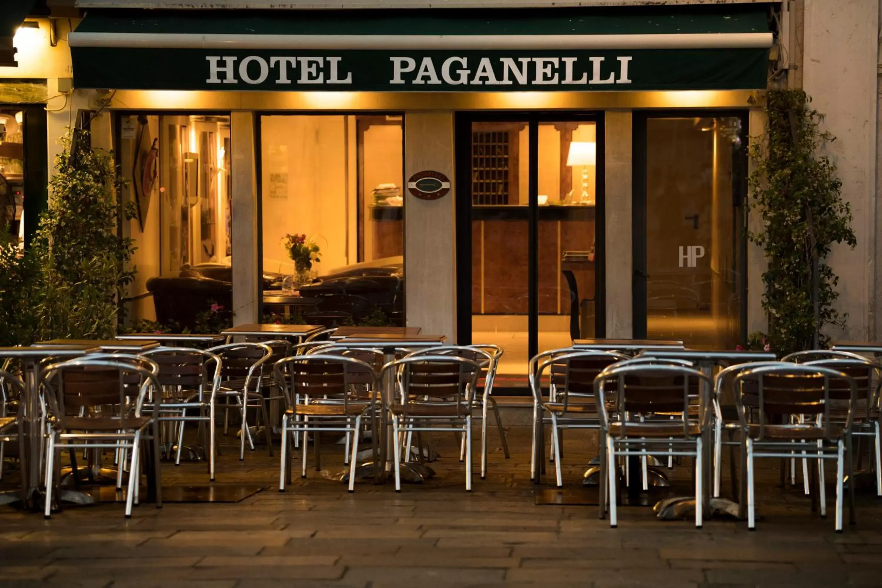 Facade/entrance, Restaurant/Places to Eat in Hotel Paganelli