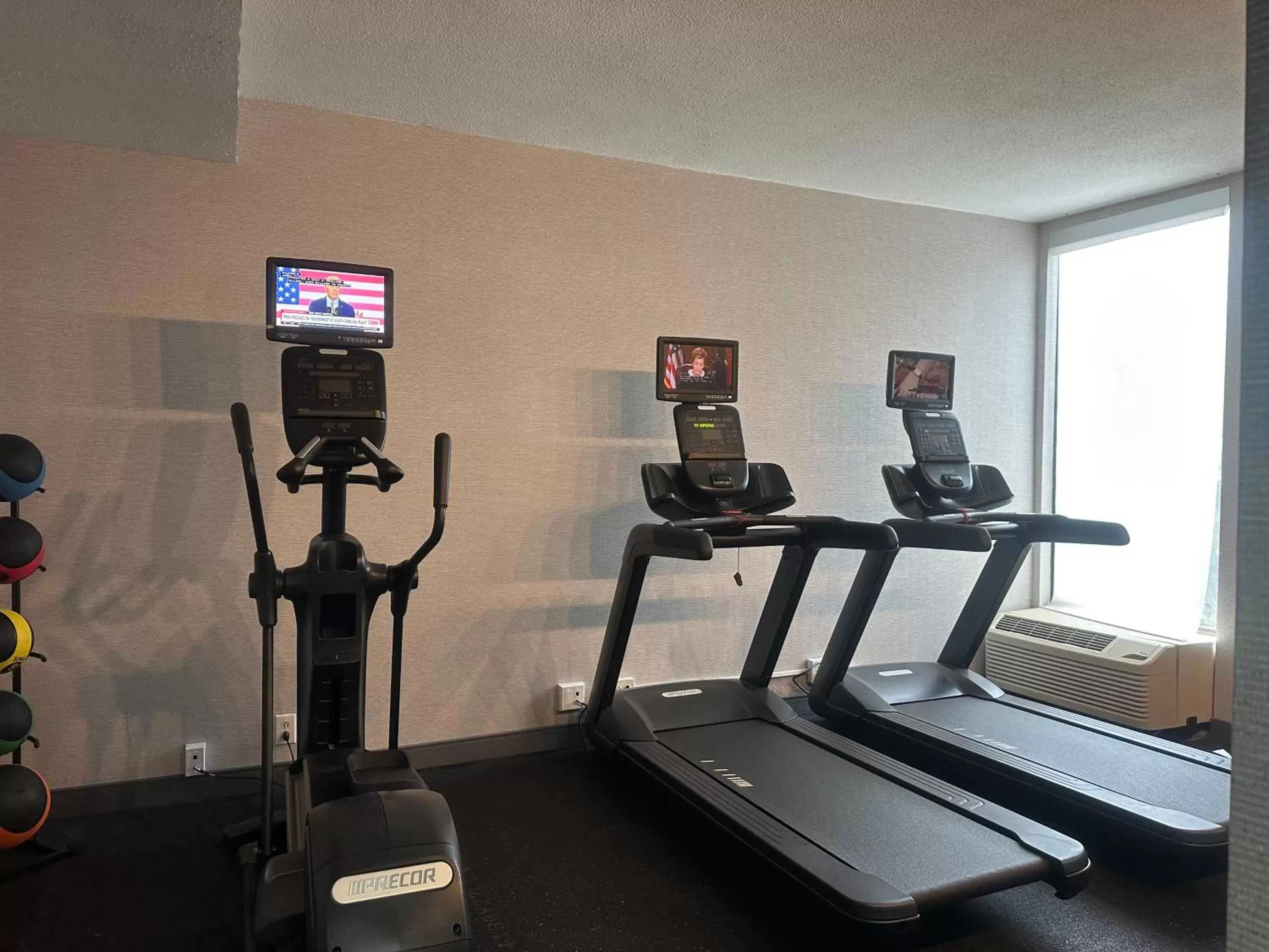 Fitness centre/facilities, Fitness Center/Facilities in Hampton Inn Bridgeport/Clarksburg