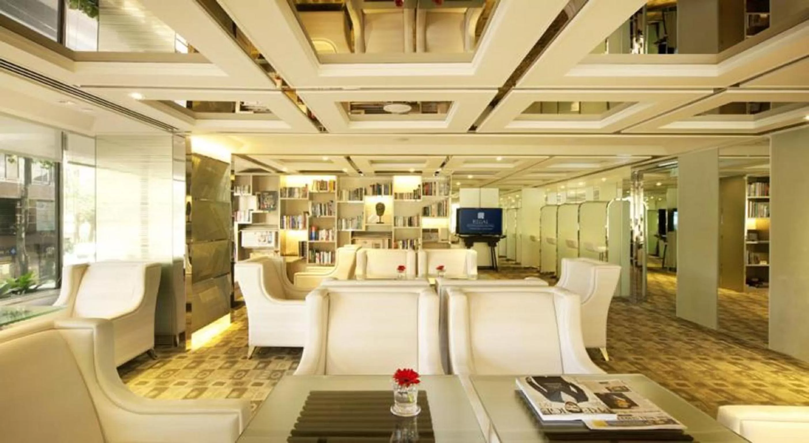 Seating area in Regal Kowloon Hotel