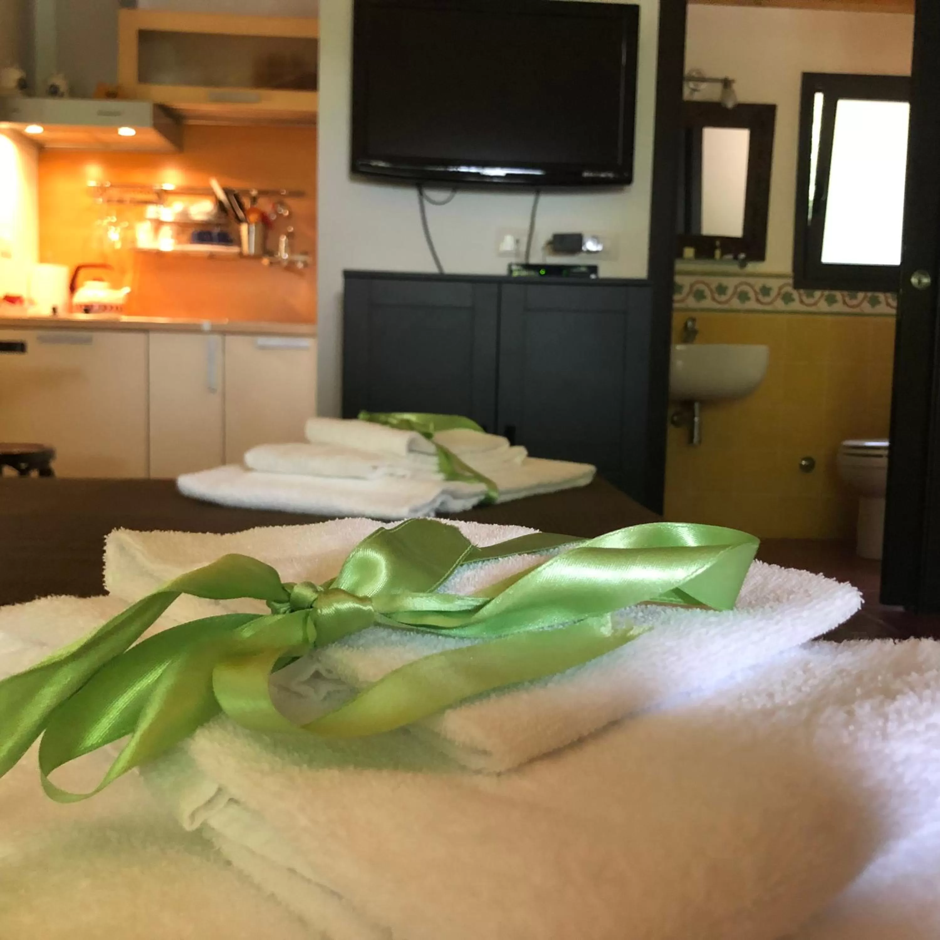 Bathroom, Bed in Domus Verdiana