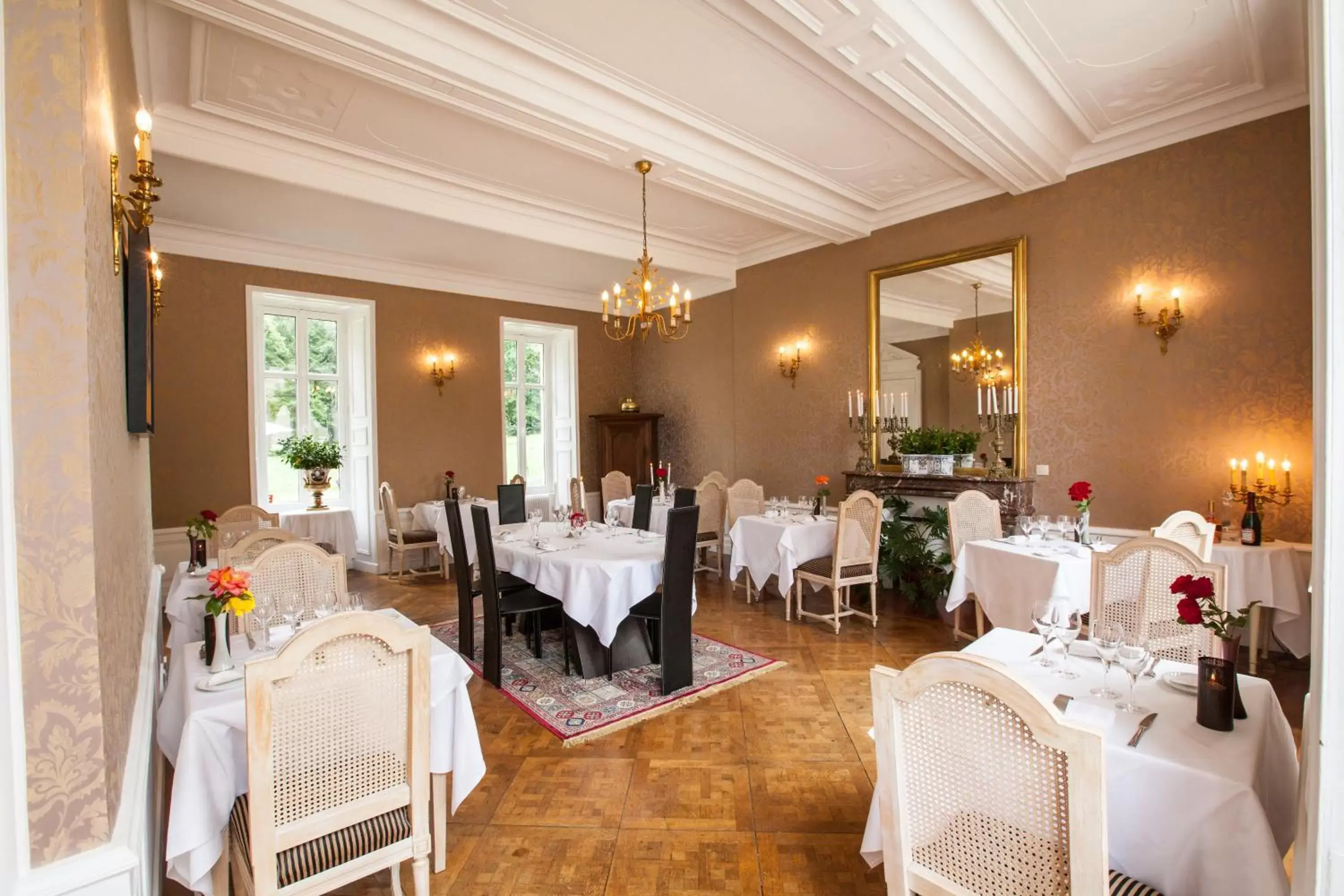 Restaurant/Places to Eat in Château de Bellefontaine