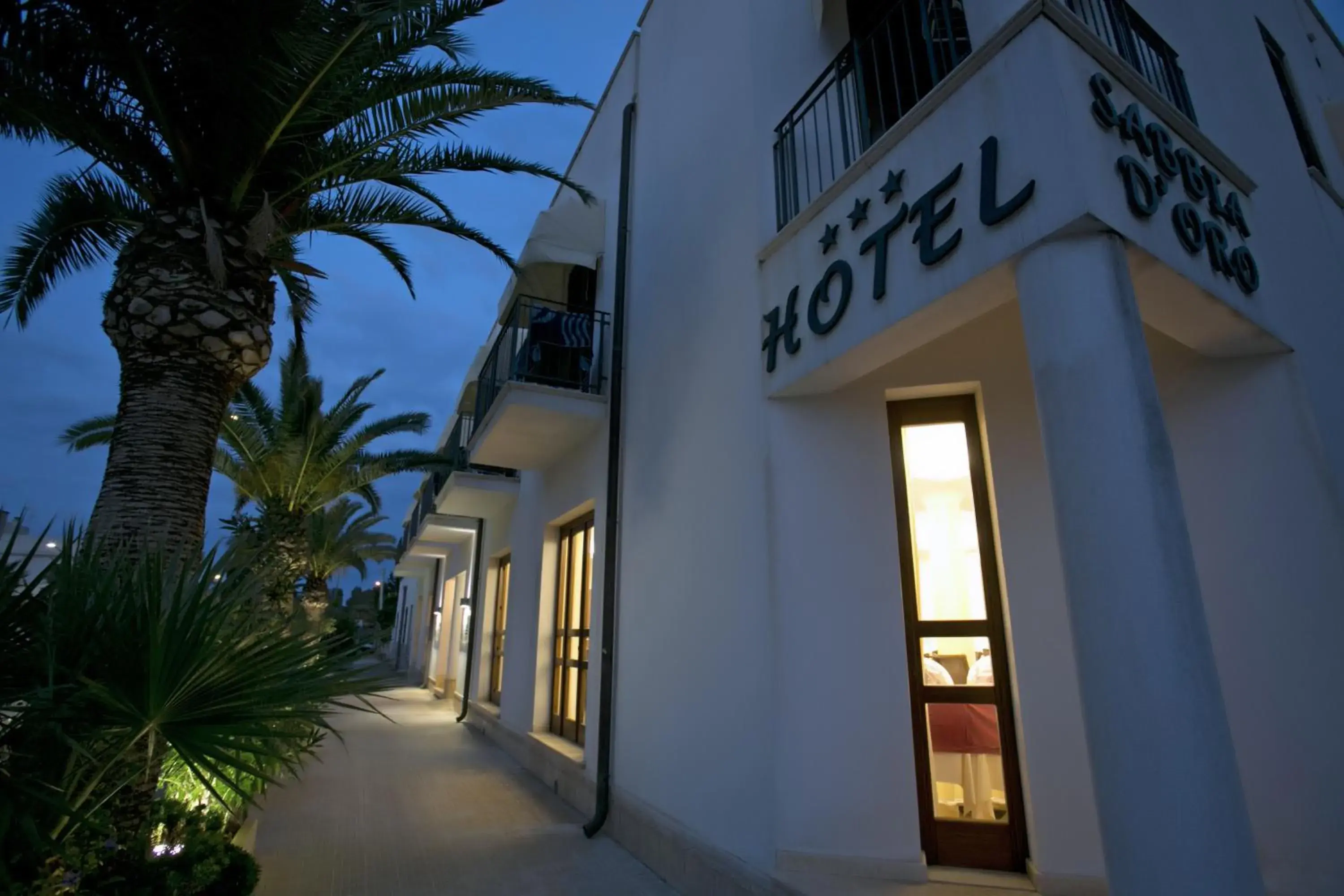 Facade/entrance, Property Building in Hotel Sabbia d'Oro