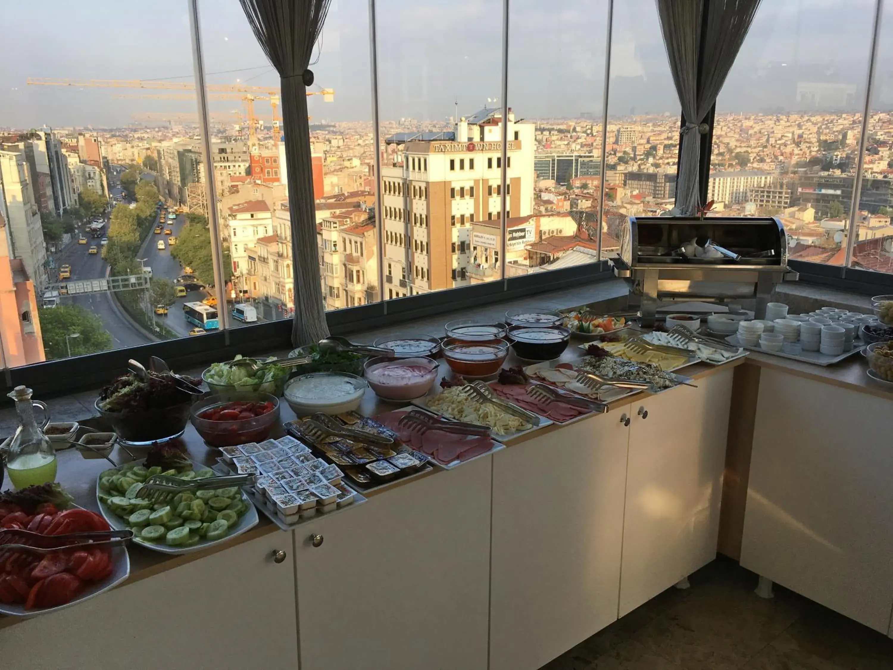 Breakfast in Taksim Line Hotel