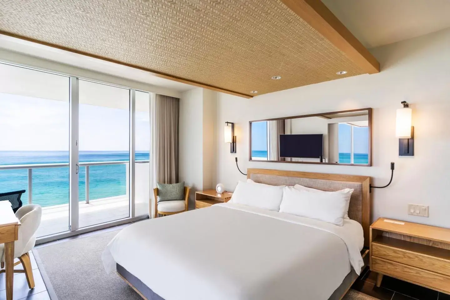 Bed, Sea View in Eden Roc Miami Beach
