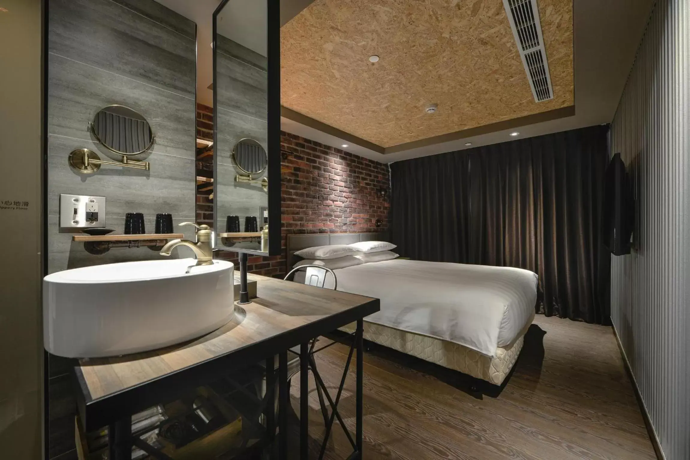 Bedroom, Bathroom in City Suites - Kaohsiung Pier2