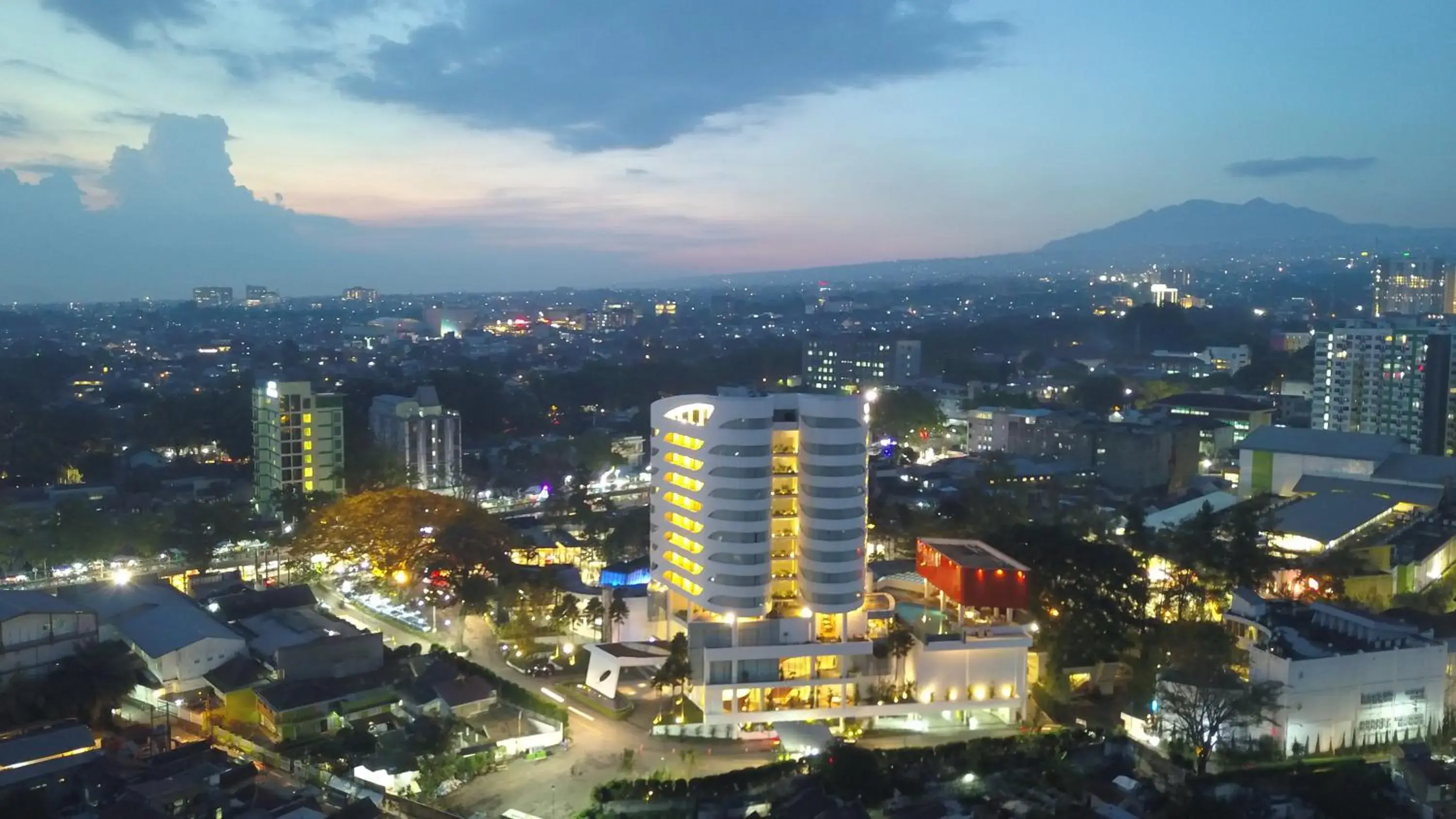 Facade/entrance, City View in Sensa Hotel Bandung